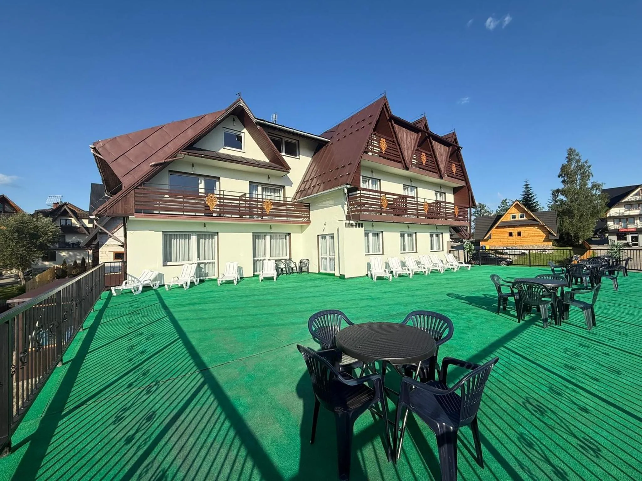 Property building in Willa Modra