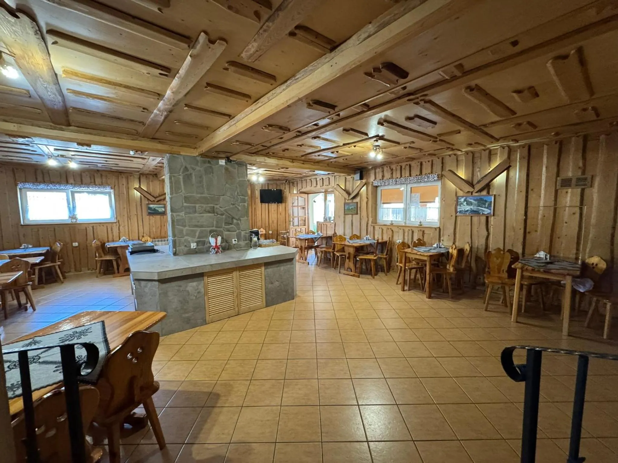 Restaurant/places to eat in Willa Modra