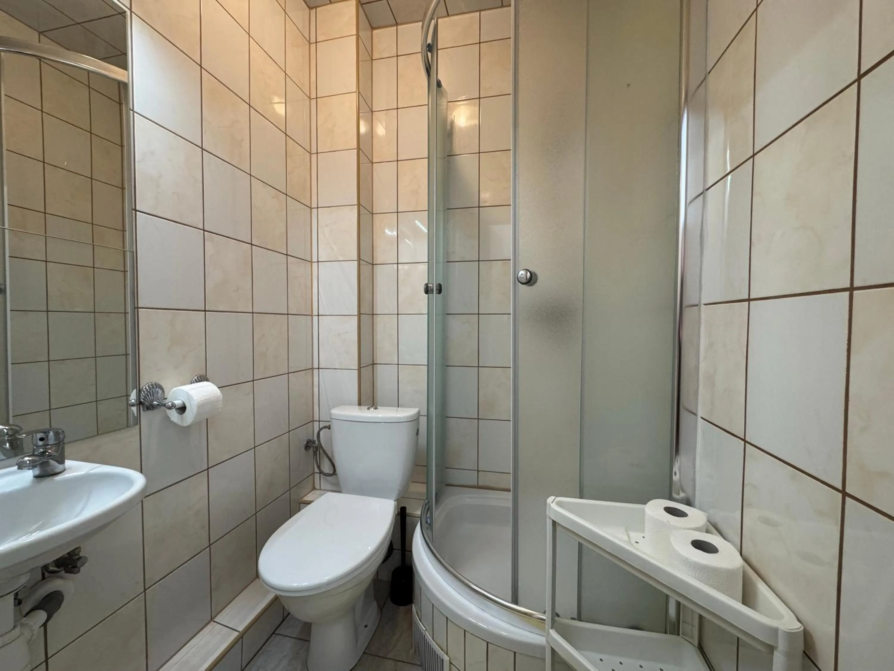 Shower in Willa Modra