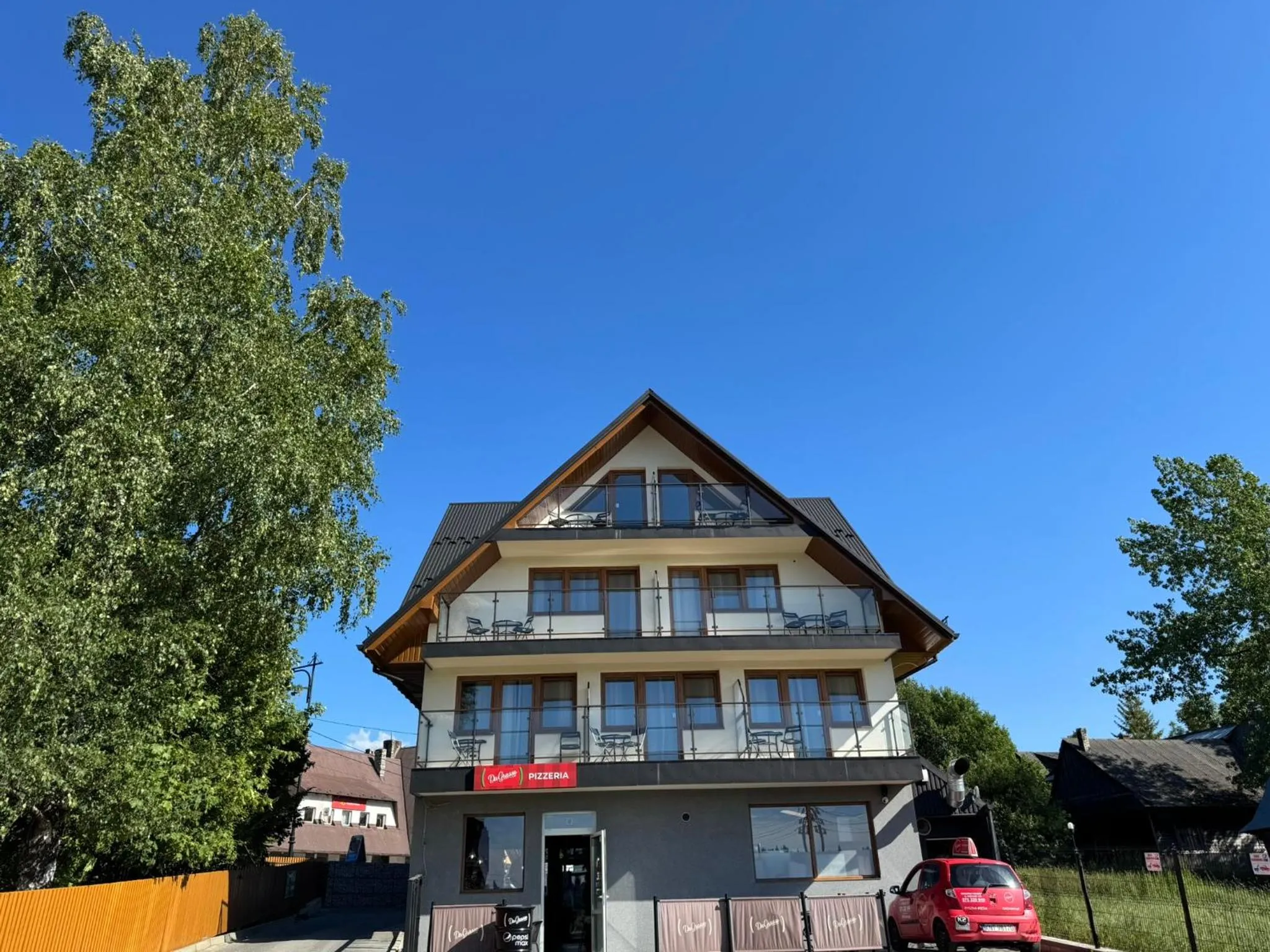 Property building in Willa Modra