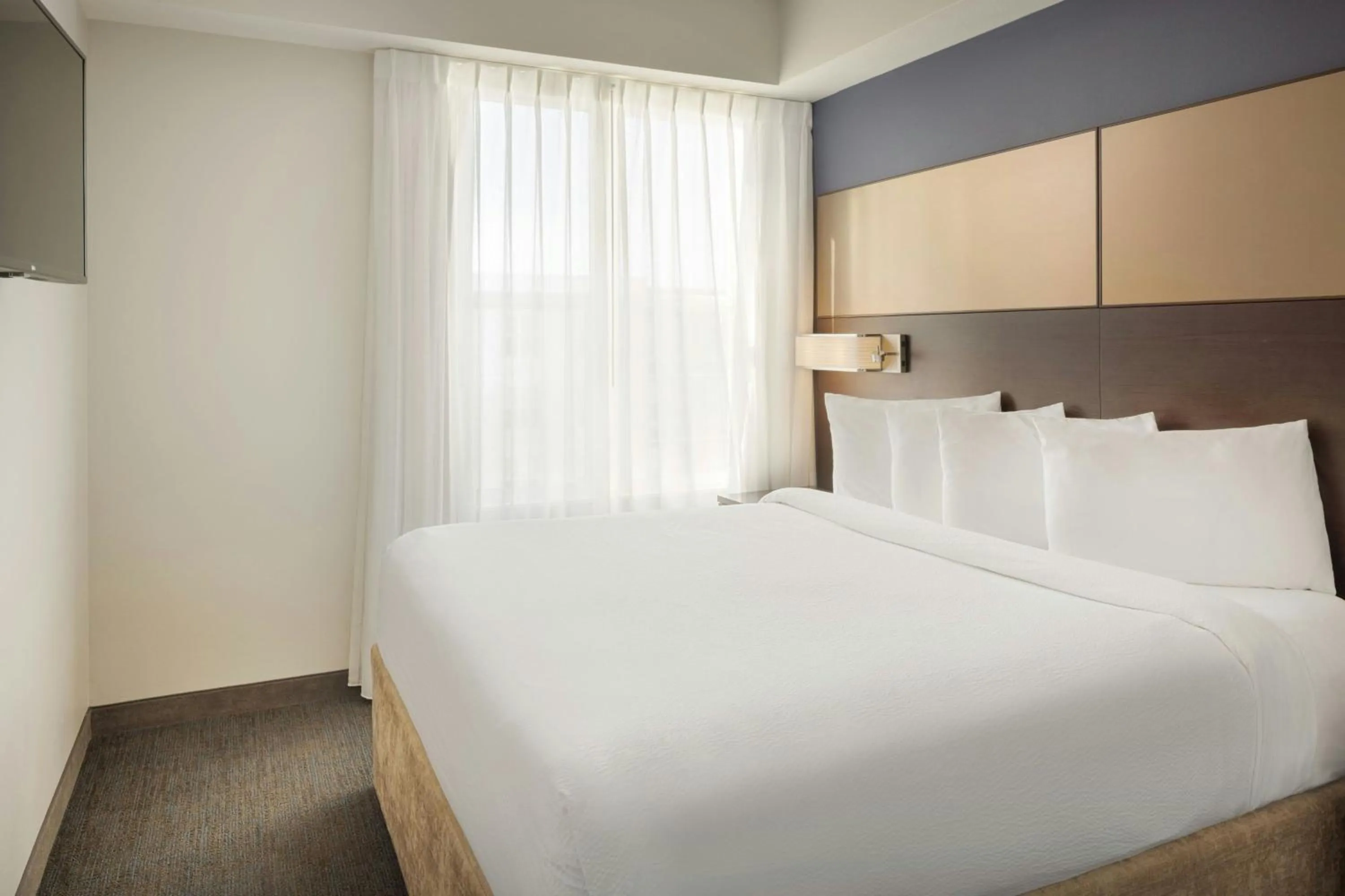Bedroom, Bed in Residence Inn by Marriott Orlando Downtown