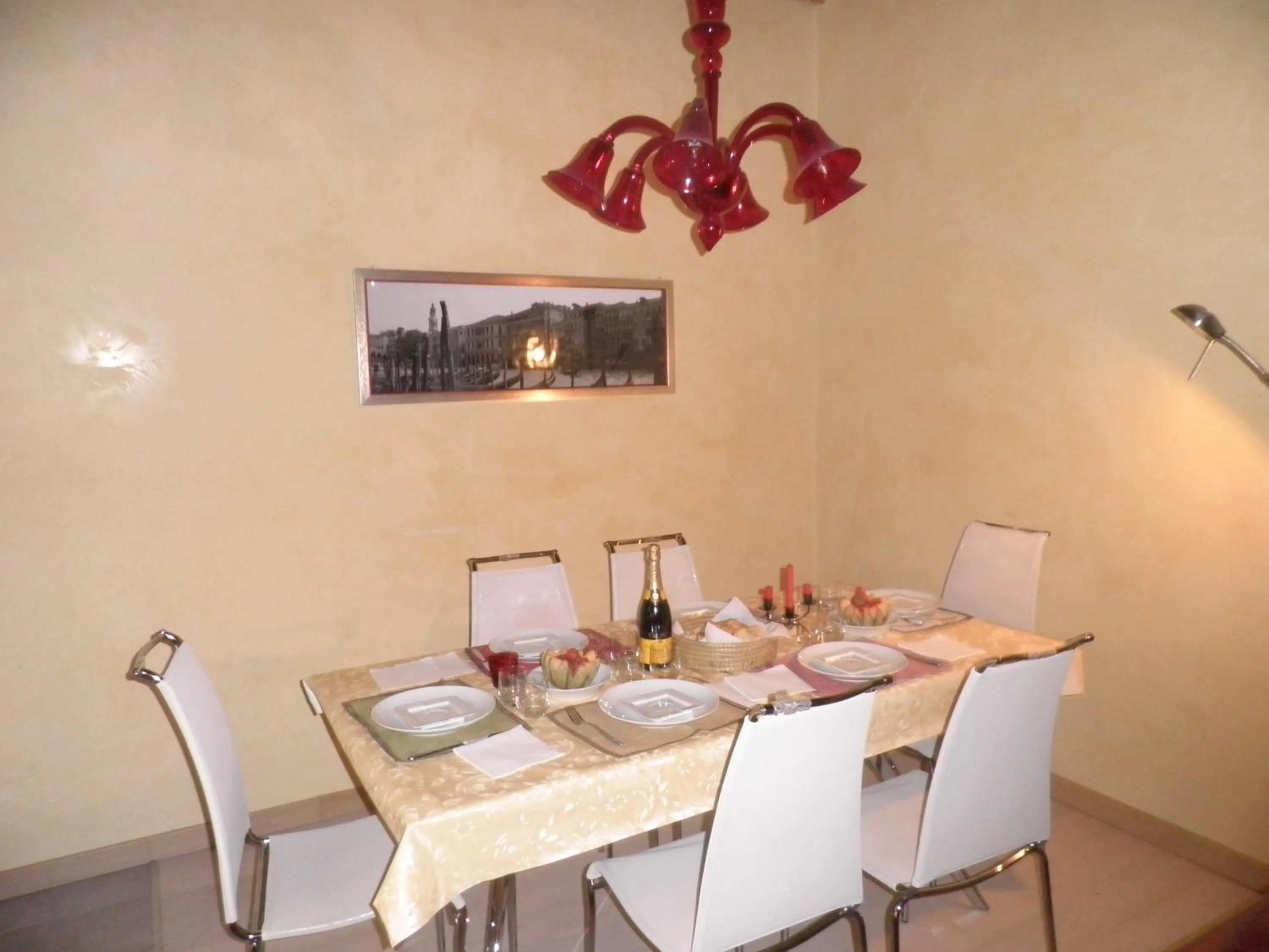 Dining area in Ca' Delle Maschere