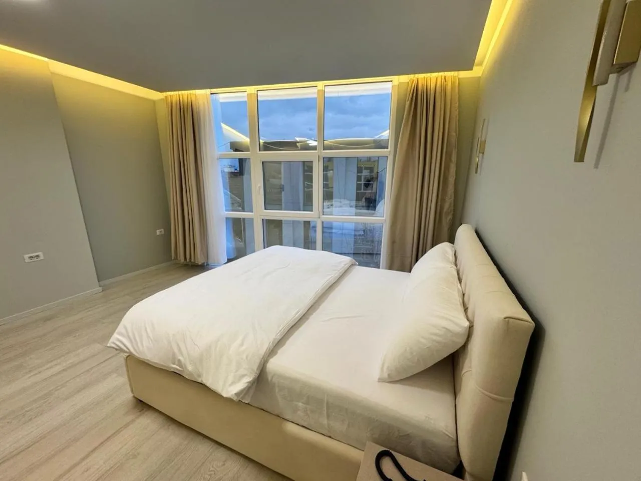 Bed in London Restaurant Hotel