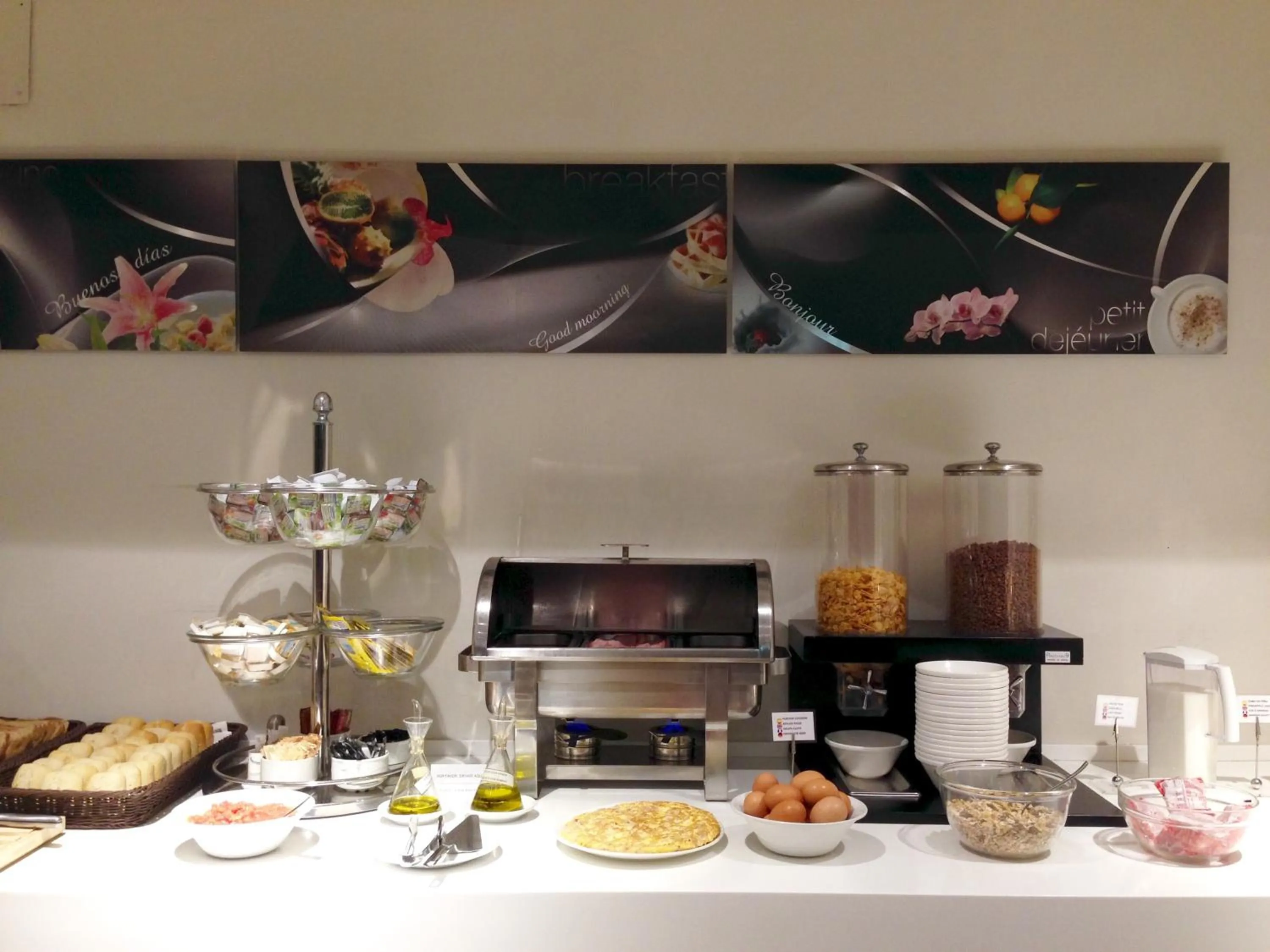 Food and drinks in Hotel Europa