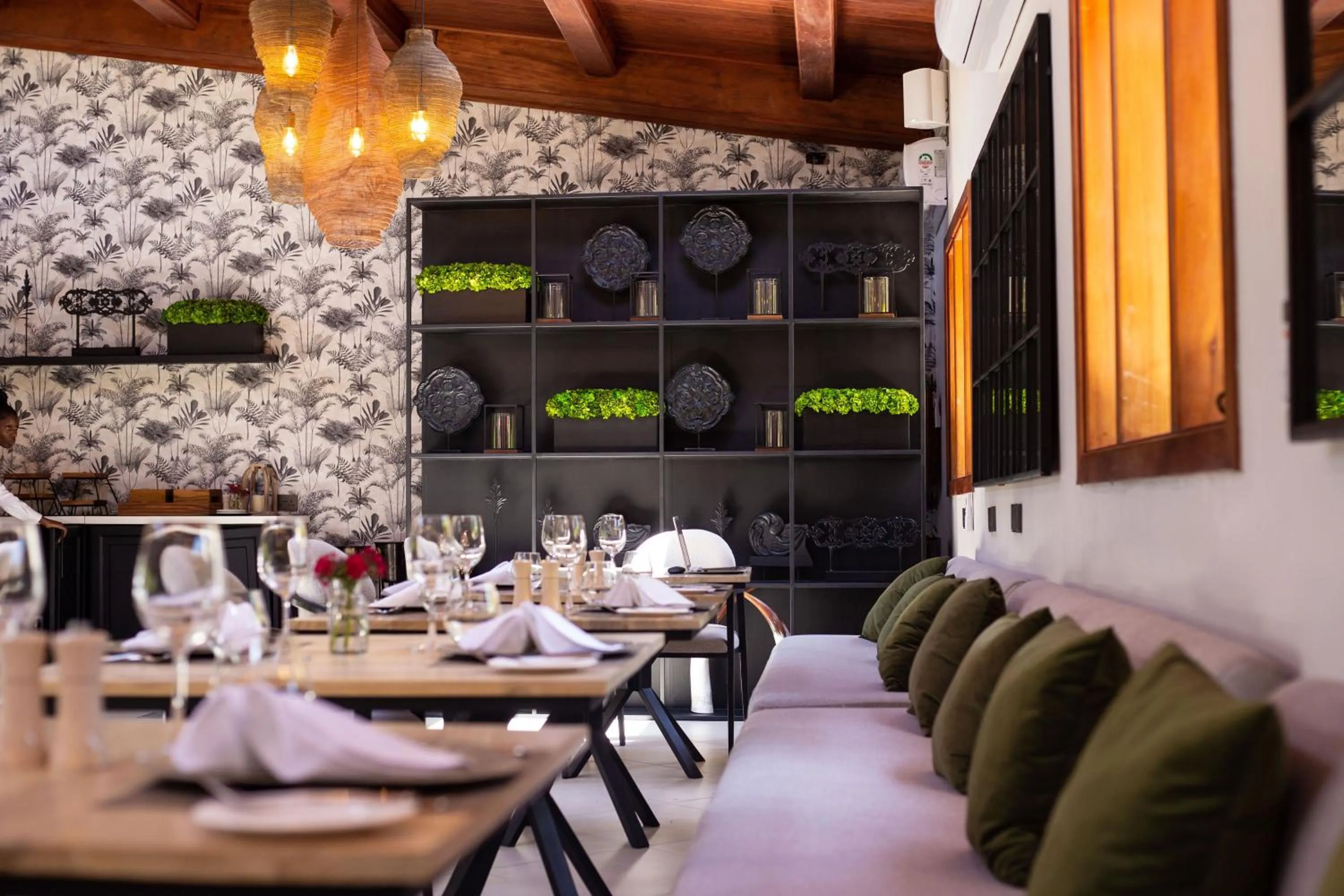 Restaurant/places to eat in Pax Manor Muthaiga