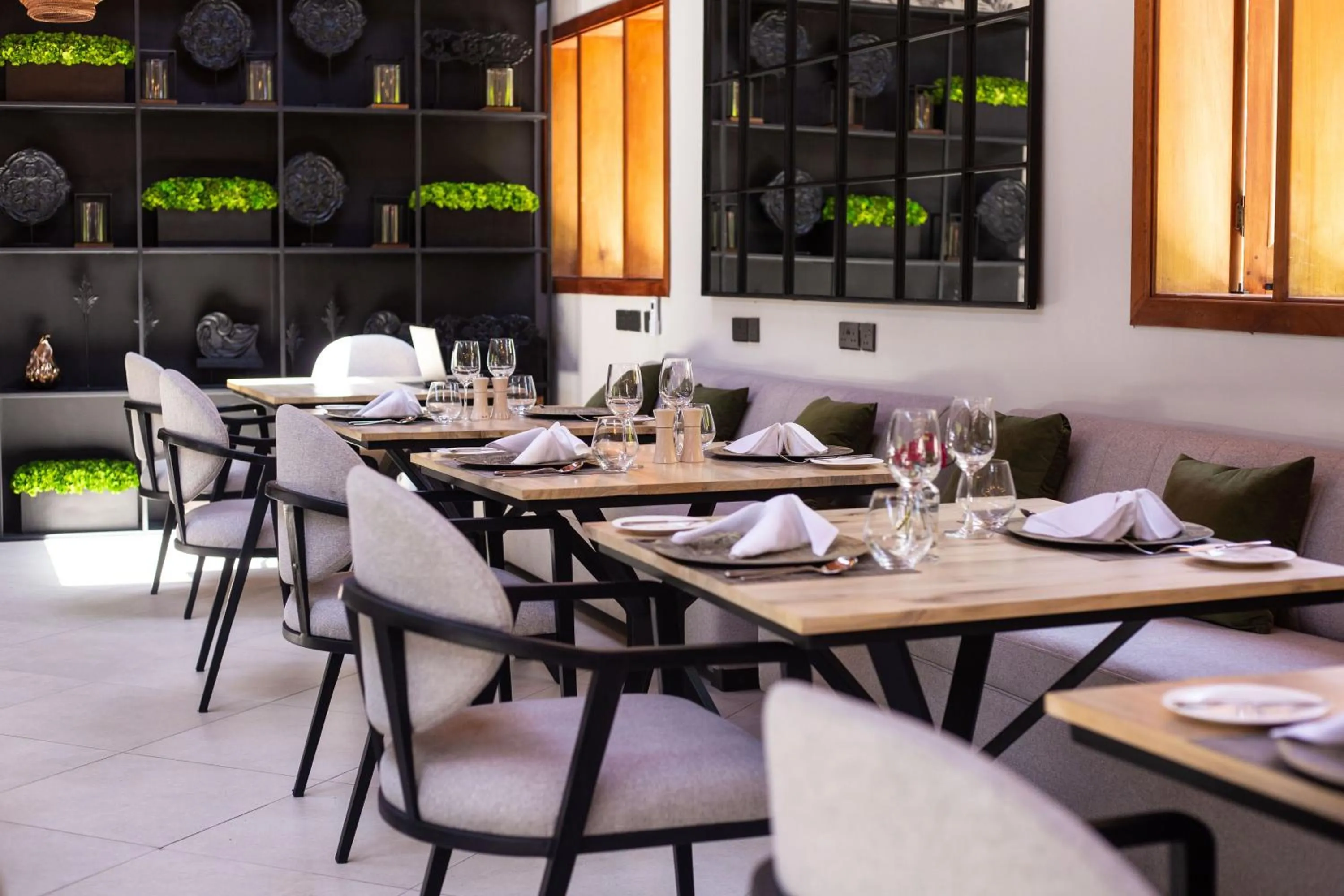 Restaurant/places to eat in Pax Manor Muthaiga