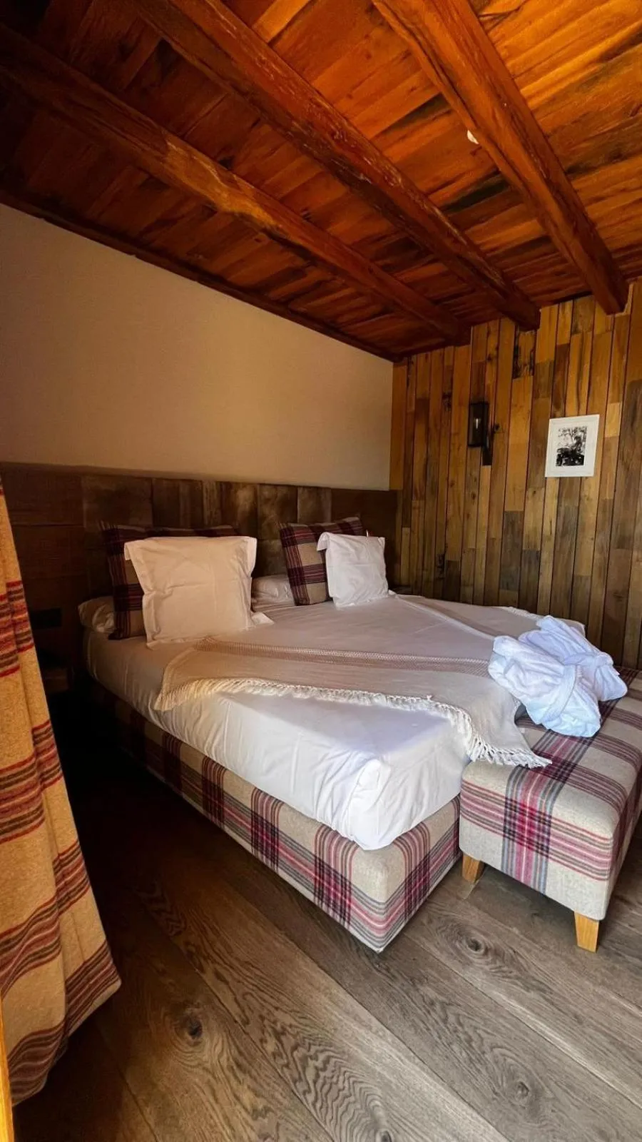 Bedroom, Bed in Hotel Boutique Puig Francó