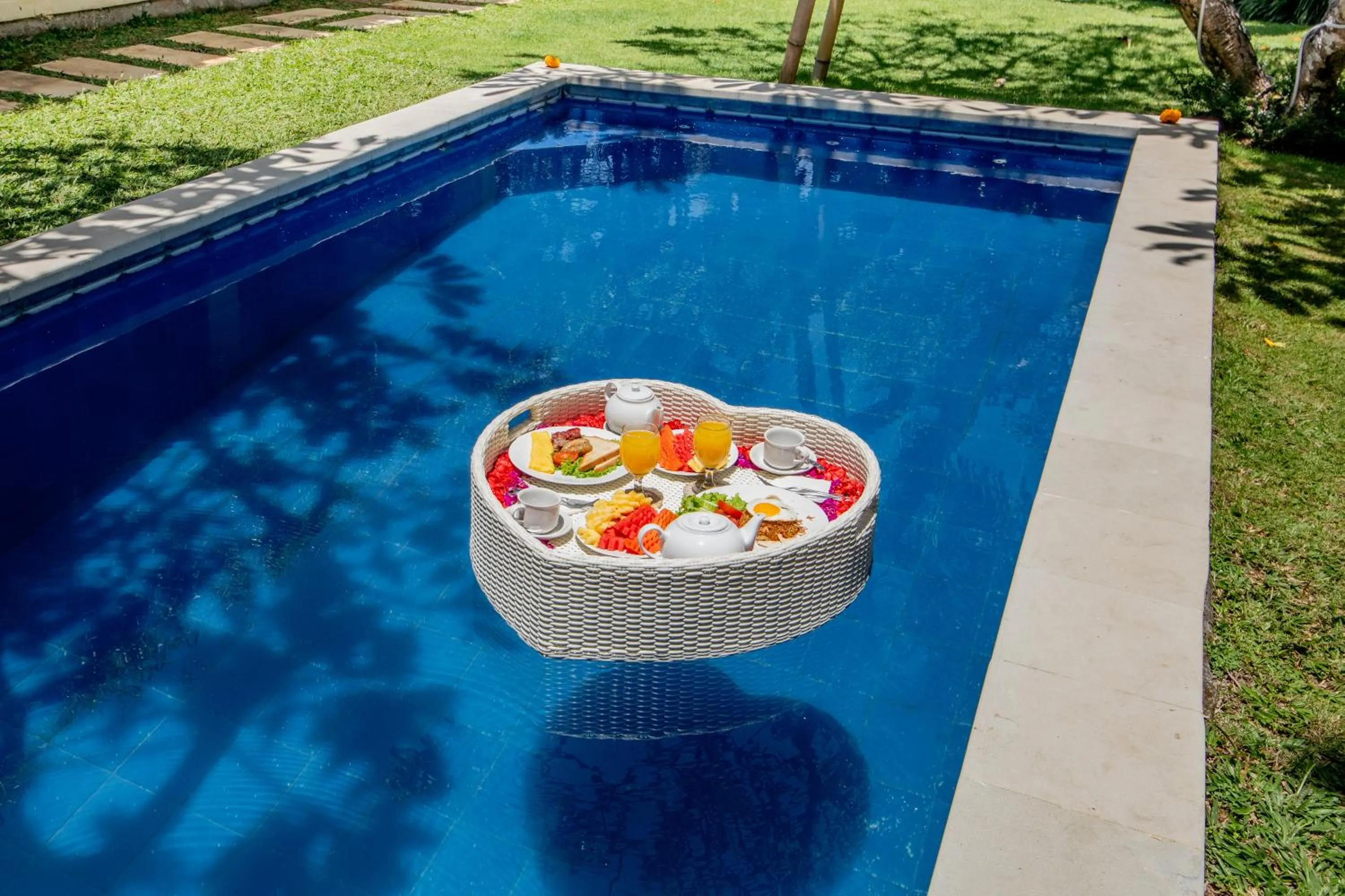 Swimming pool in Villa Lodek Deluxe