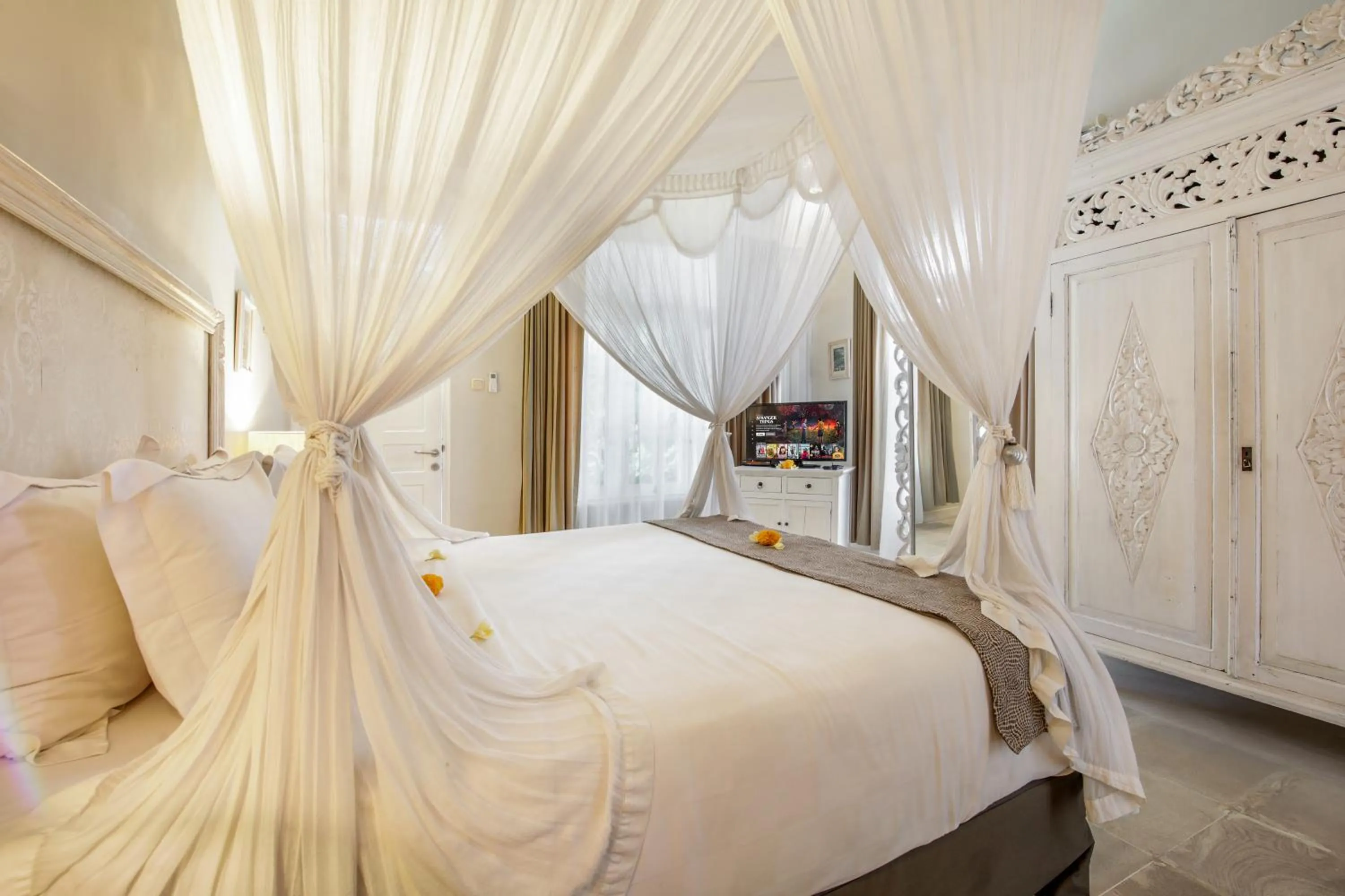 Bedroom, Bed in Villa Lodek Deluxe