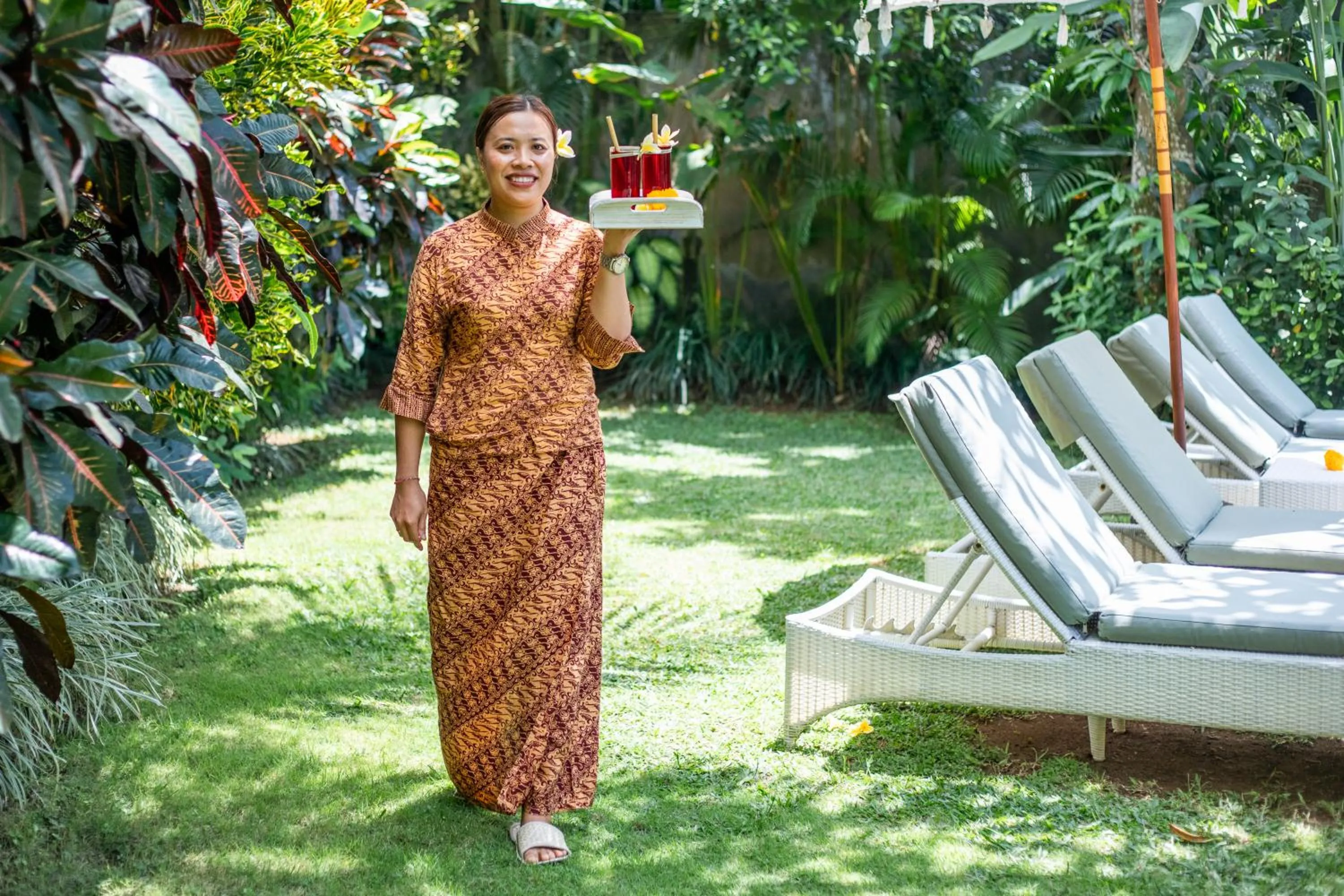 Staff in Villa Lodek Deluxe