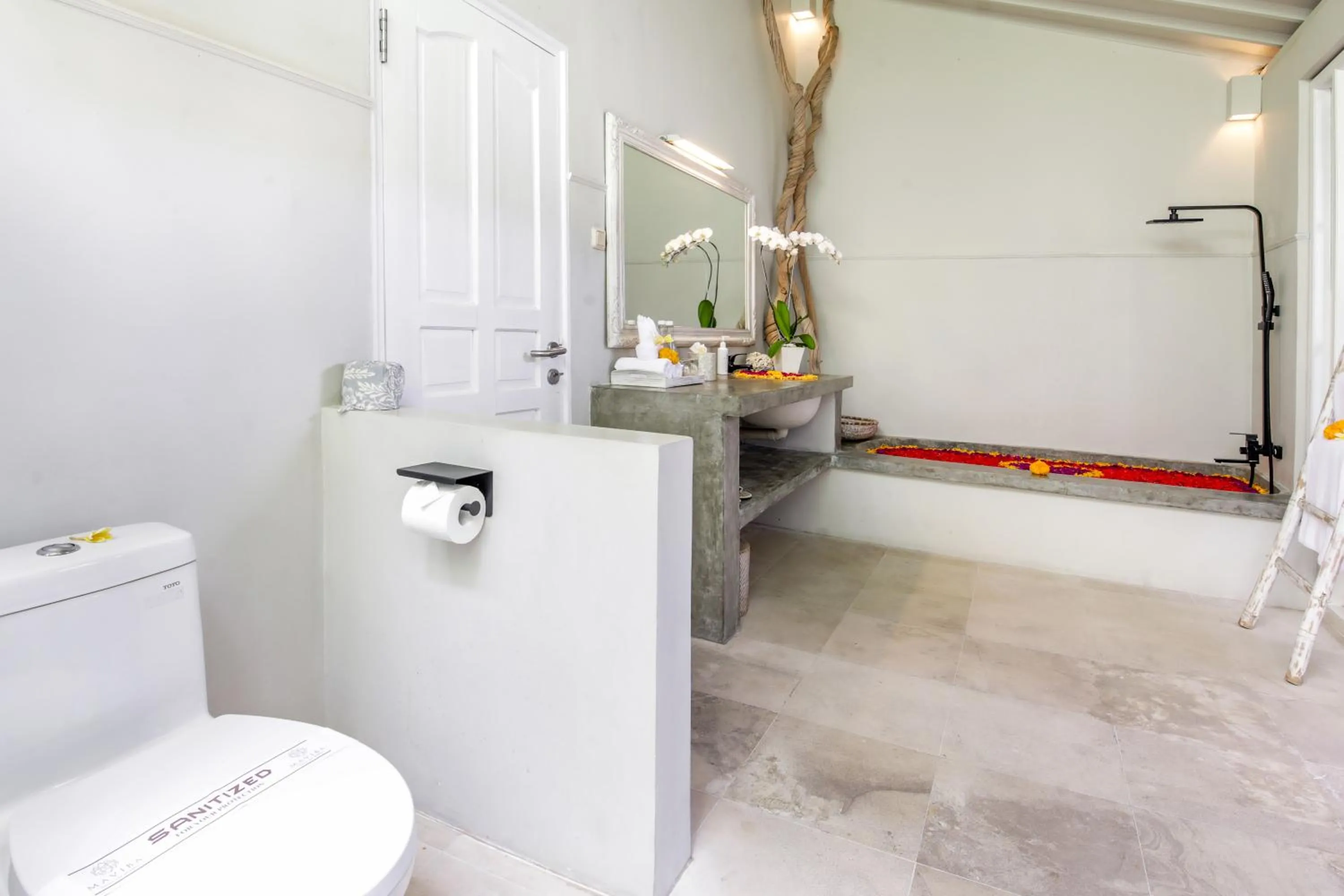 Shower in Villa Lodek Deluxe