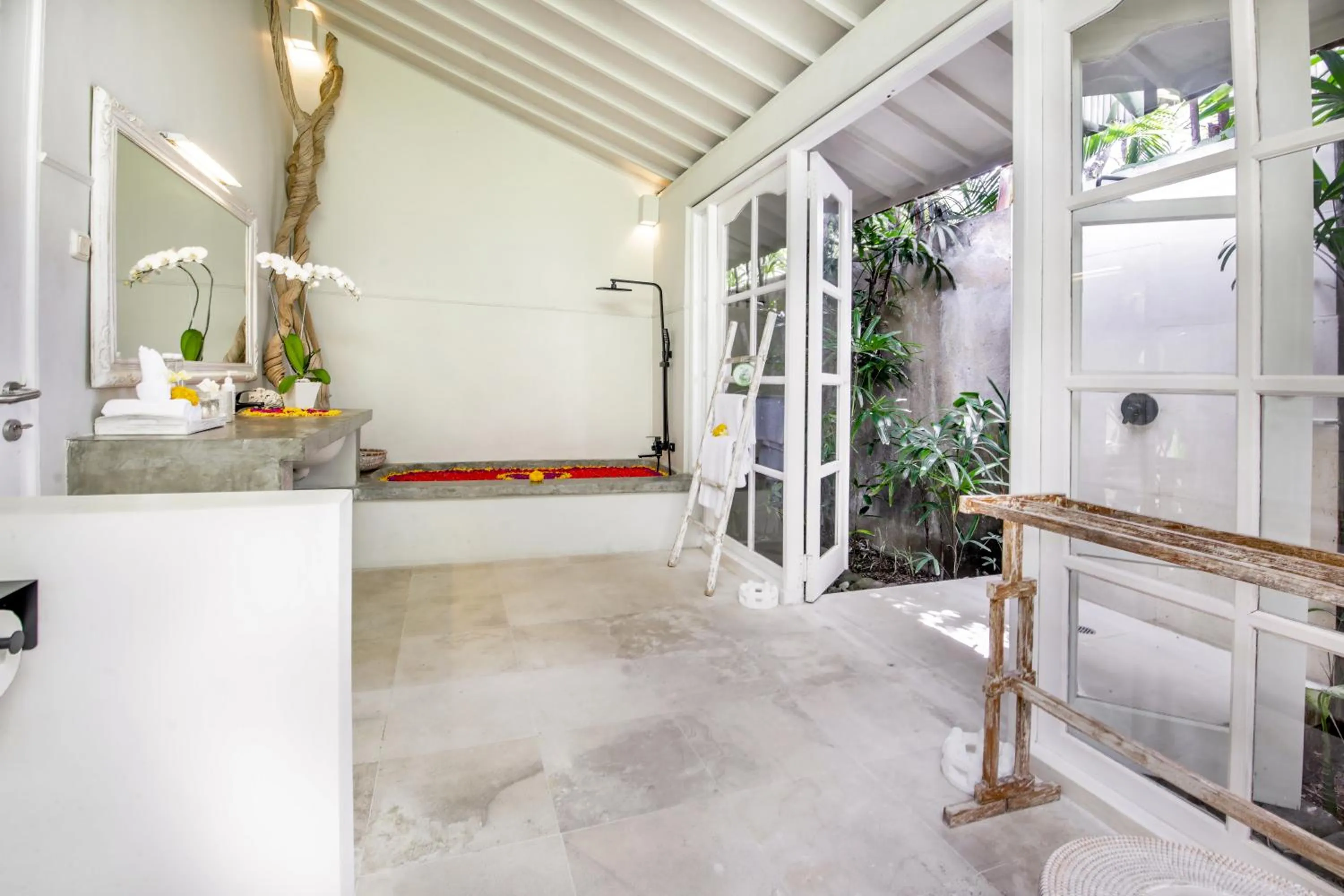 Bathroom in Villa Lodek Deluxe