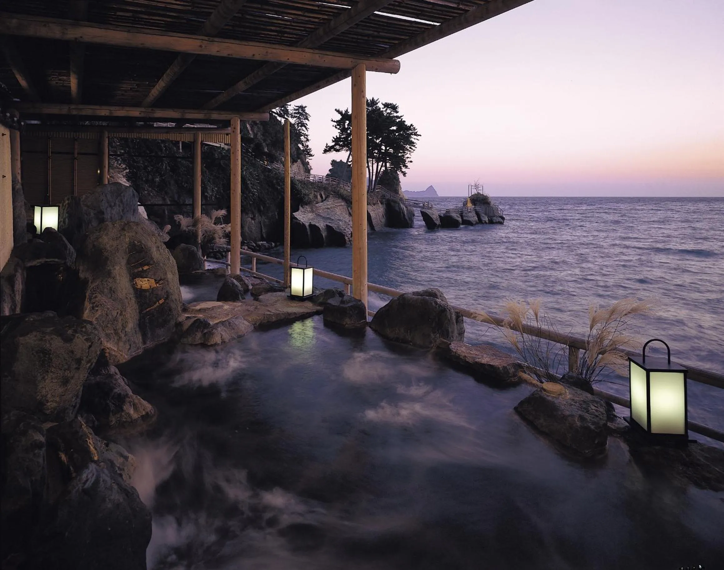 Sea view in UmibenokakureyuSEIRYU海辺のかくれ湯清流