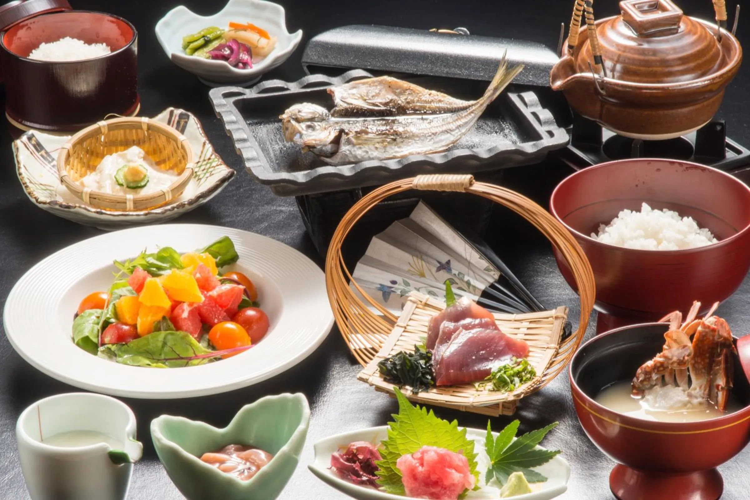 Asian breakfast in UmibenokakureyuSEIRYU海辺のかくれ湯清流