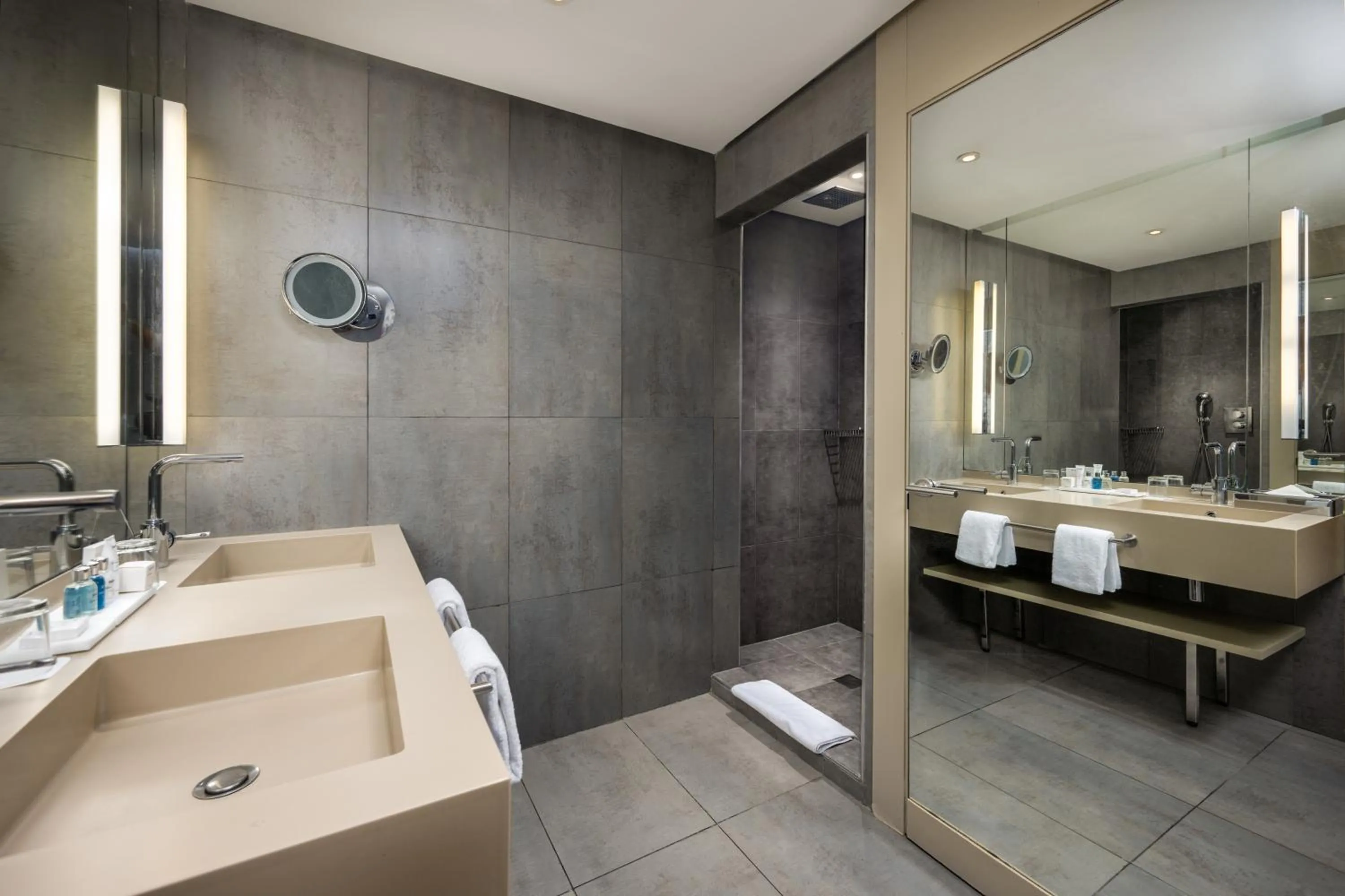 Bathroom in Radisson Blu Marrakech, Carré Eden