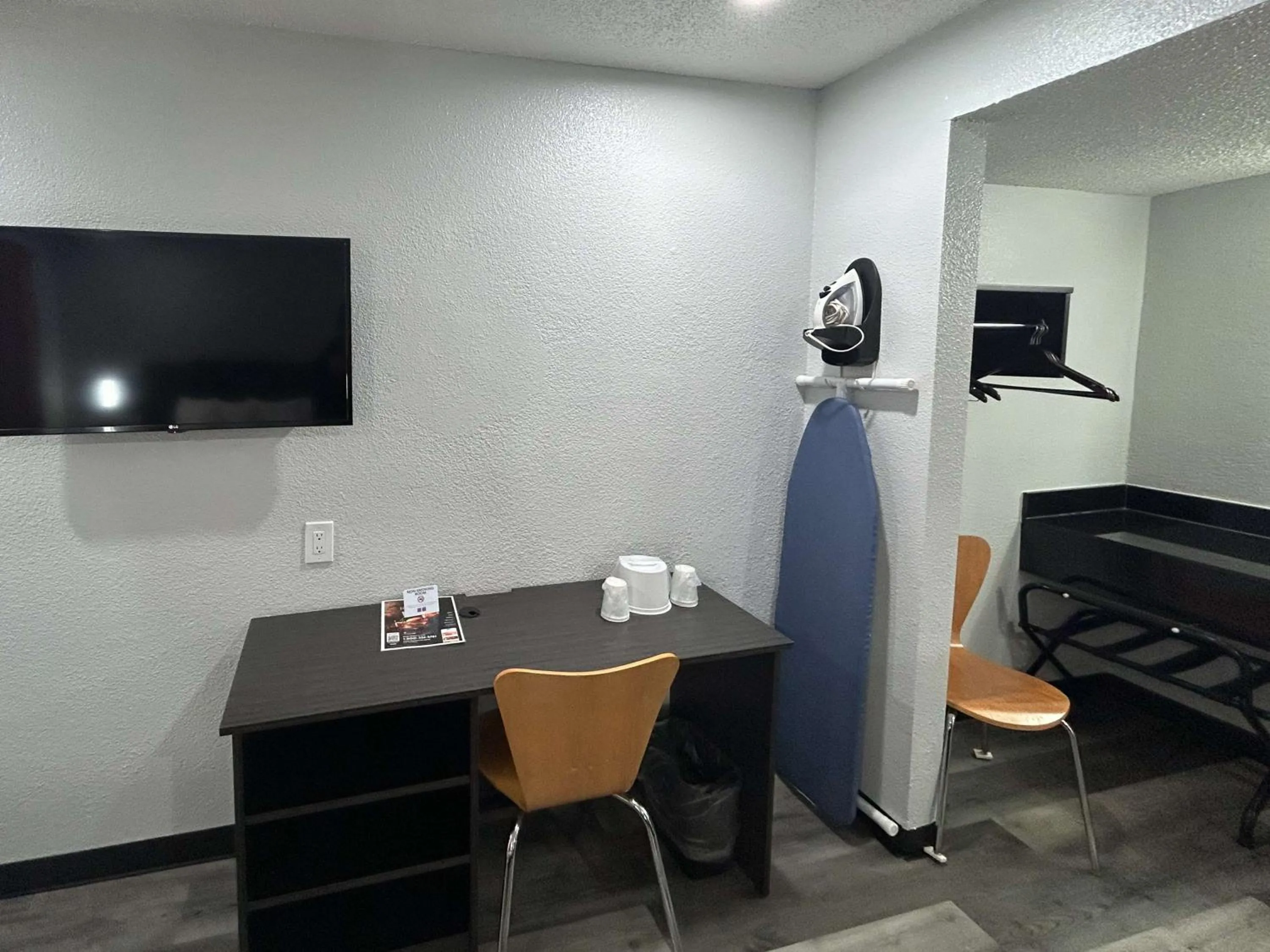 Other in Studio 6 Tacoma, WA - South