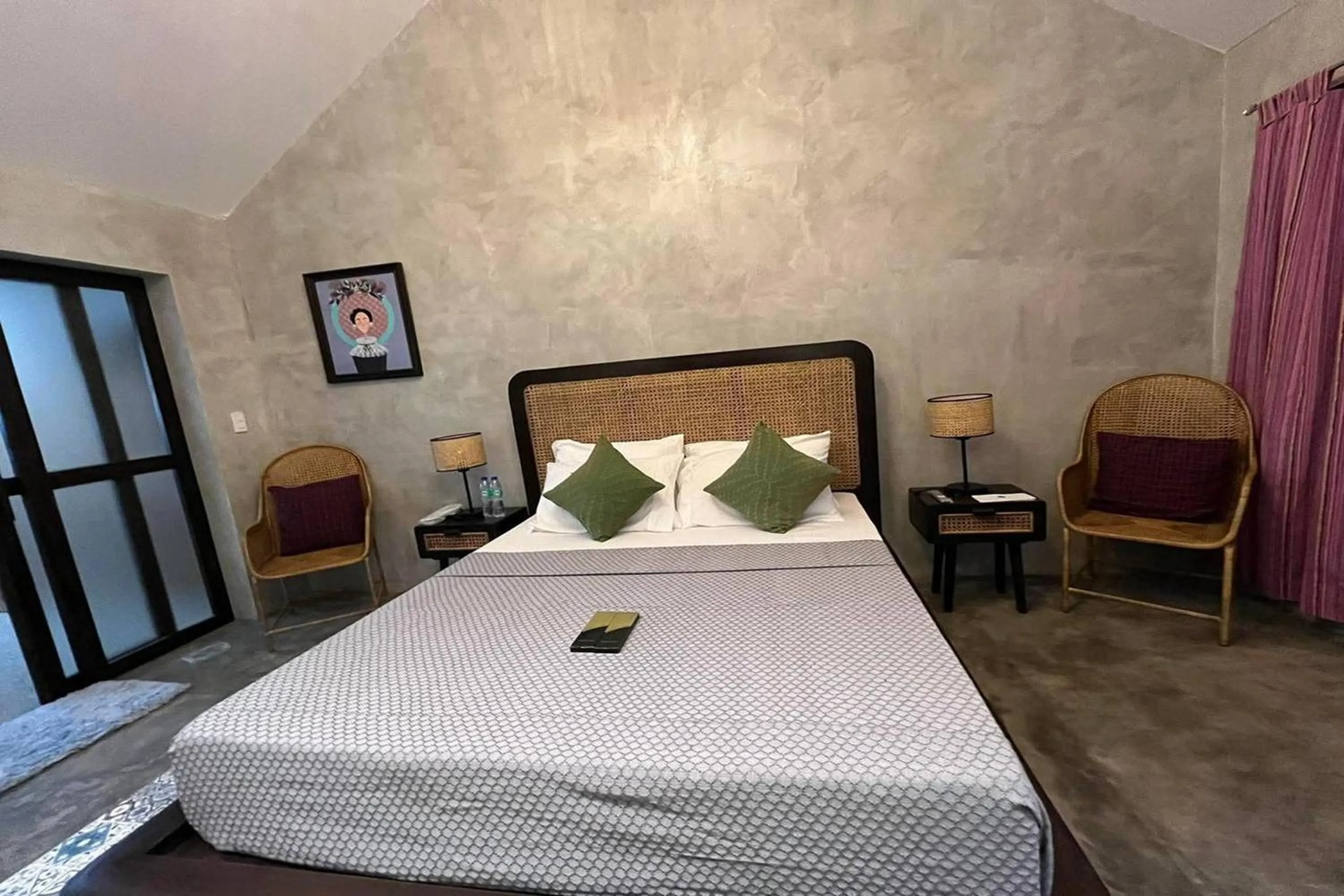 Bed in Balai Balatong Ilocos near Laoag Airport