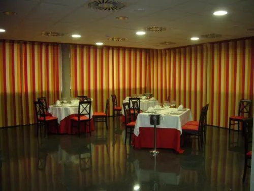 Restaurant/places to eat in Hotel Alfinden