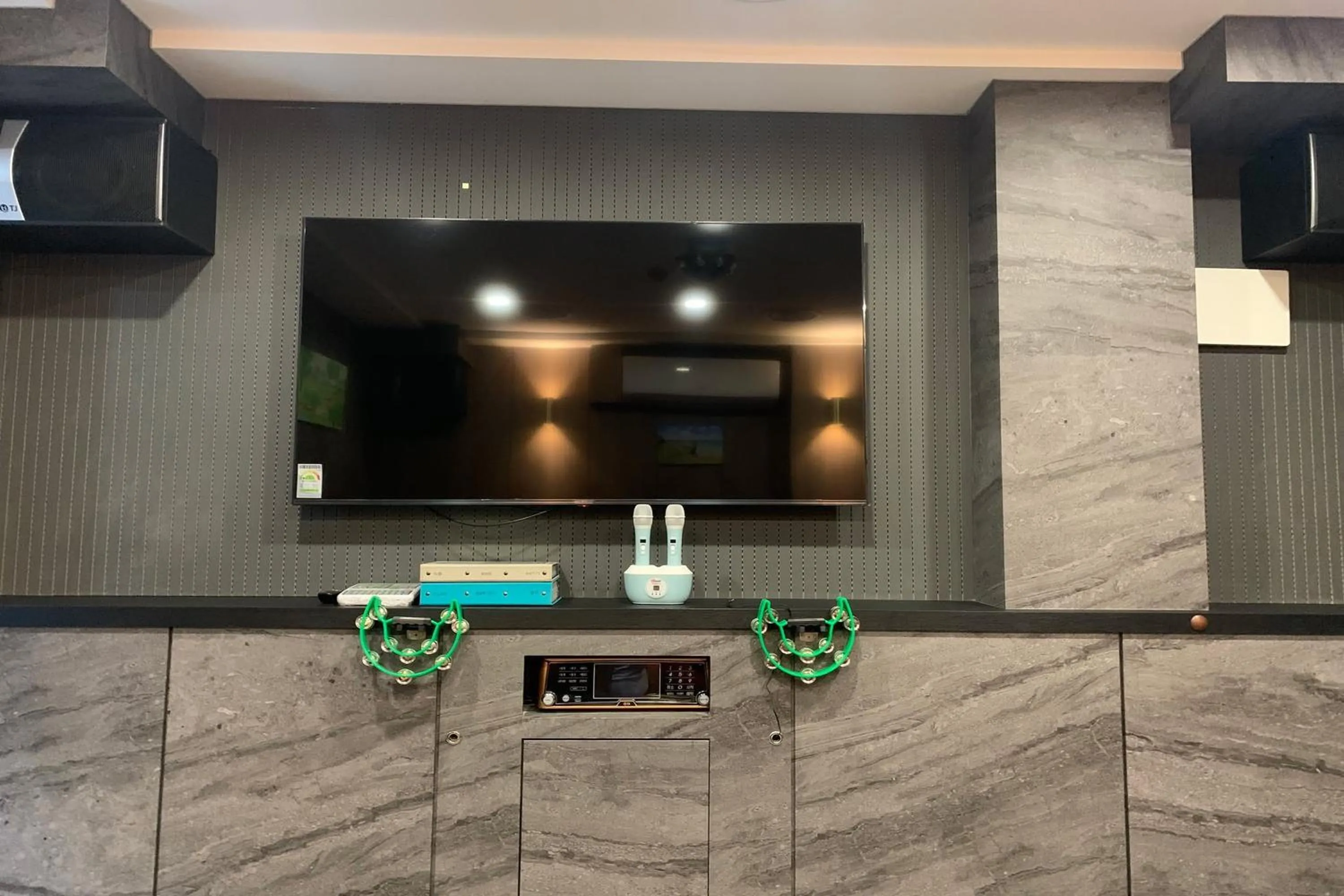 Lobby or reception in Hotel Kaya Puerto Galera