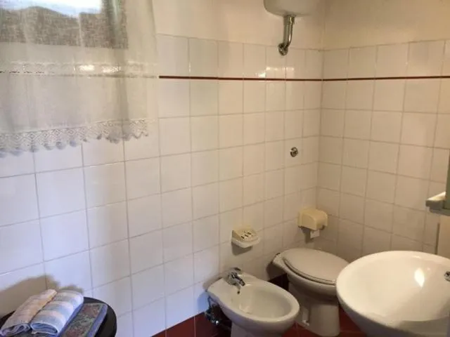 Bathroom in Agriturismo Monte Due Torri