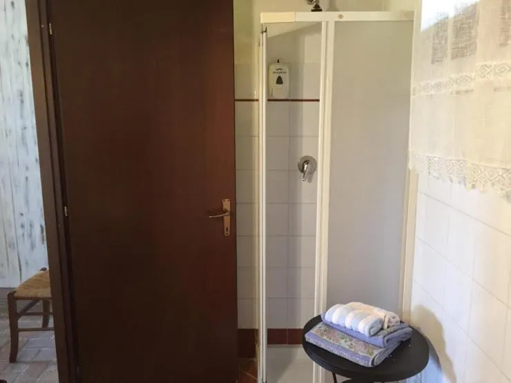 Shower in Agriturismo Monte Due Torri