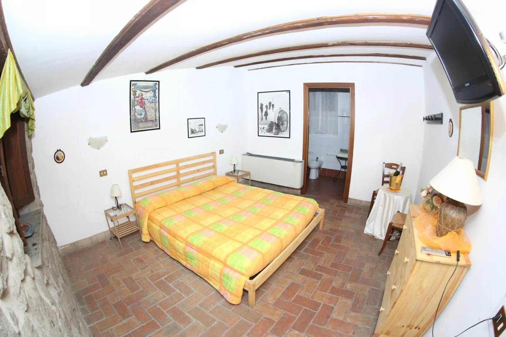 Bedroom, Bed in Agriturismo Monte Due Torri