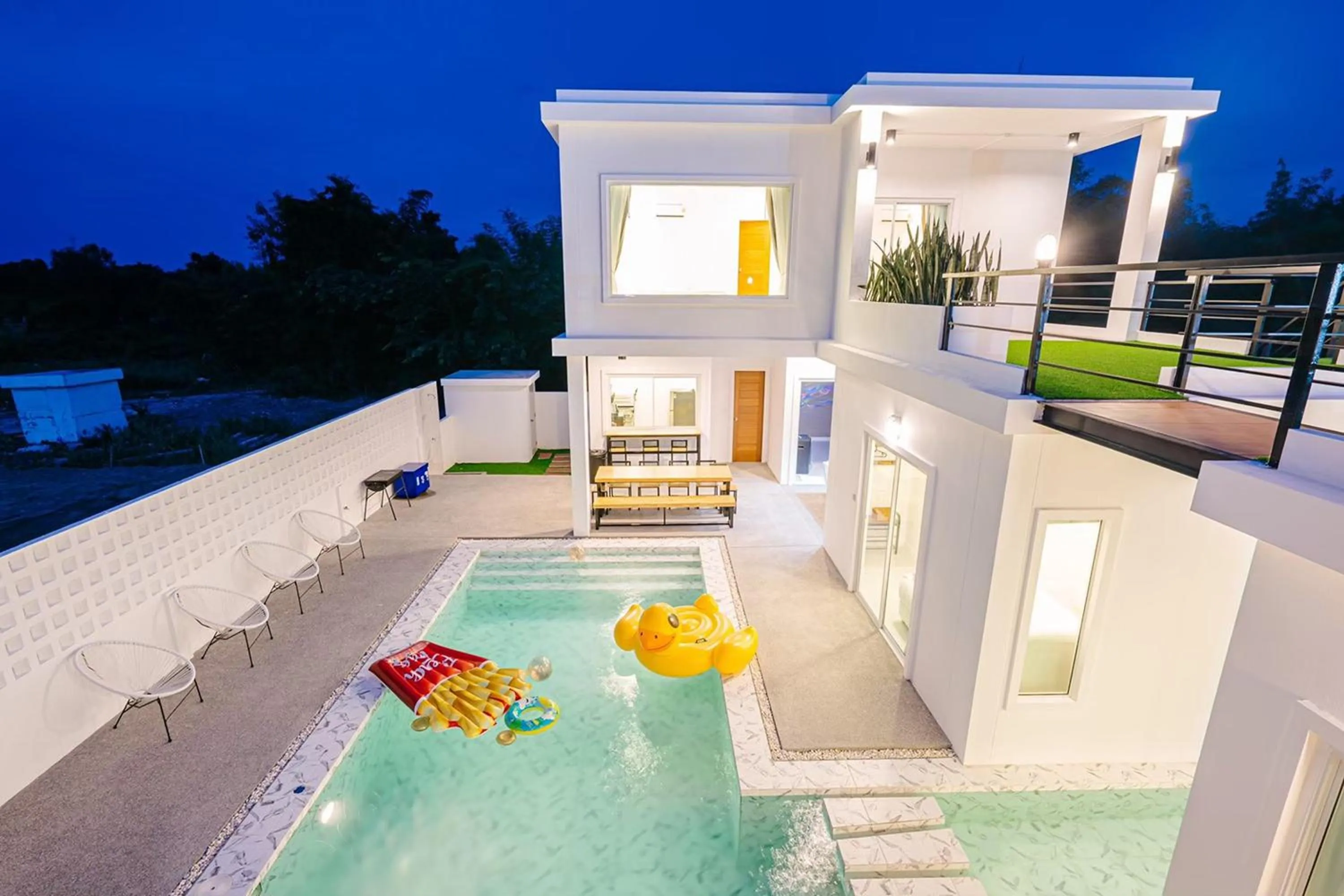 Swimming pool in The Modern Pool Villa Hua Hin