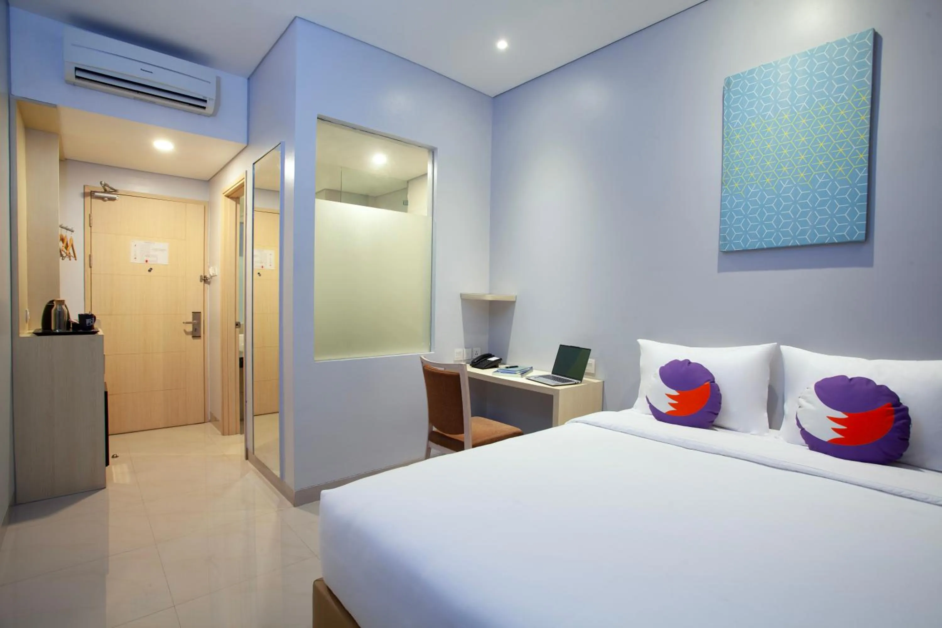 Bedroom, Bed in FOX Lite Hotel Cikarang