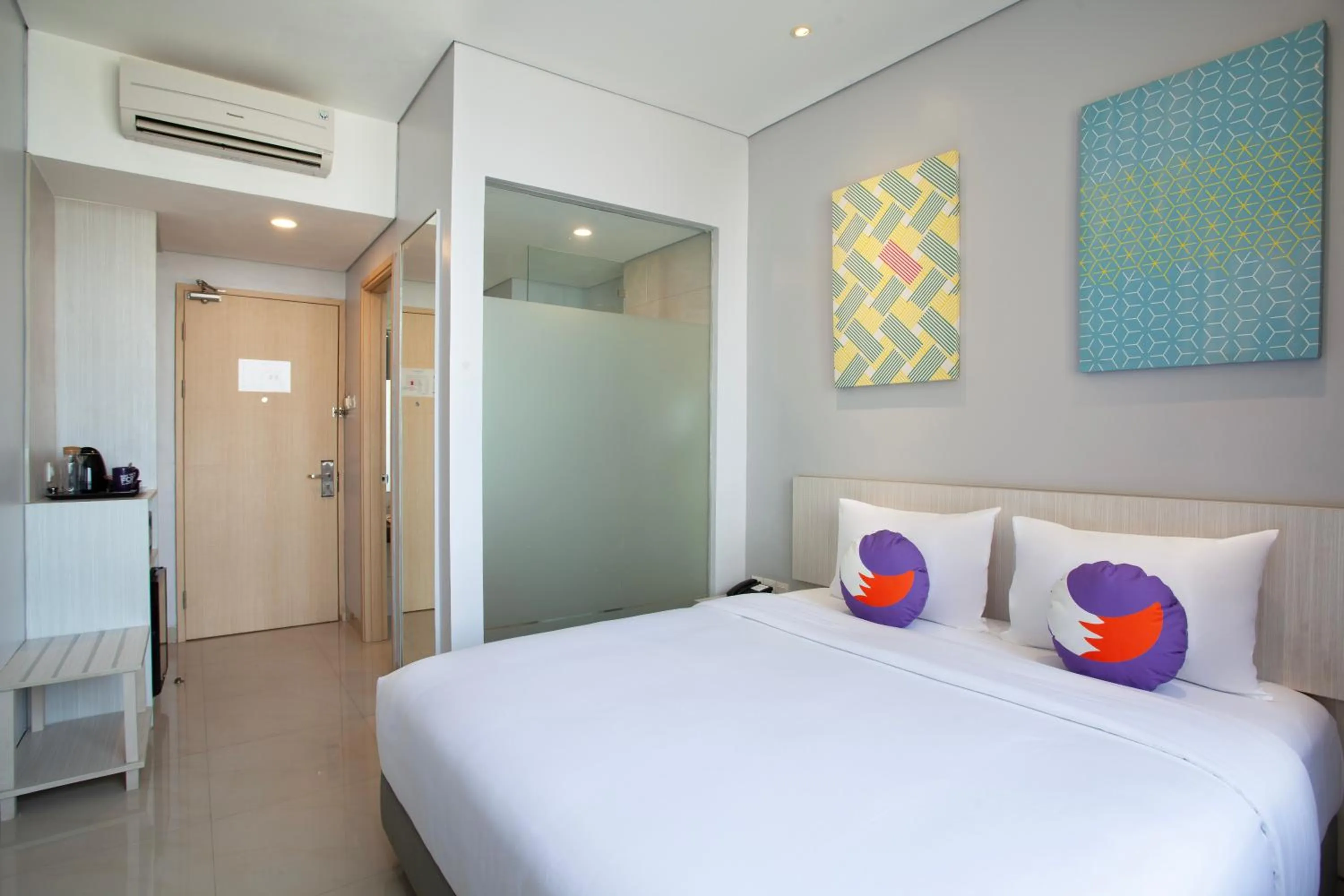 Bed in FOX Lite Hotel Cikarang