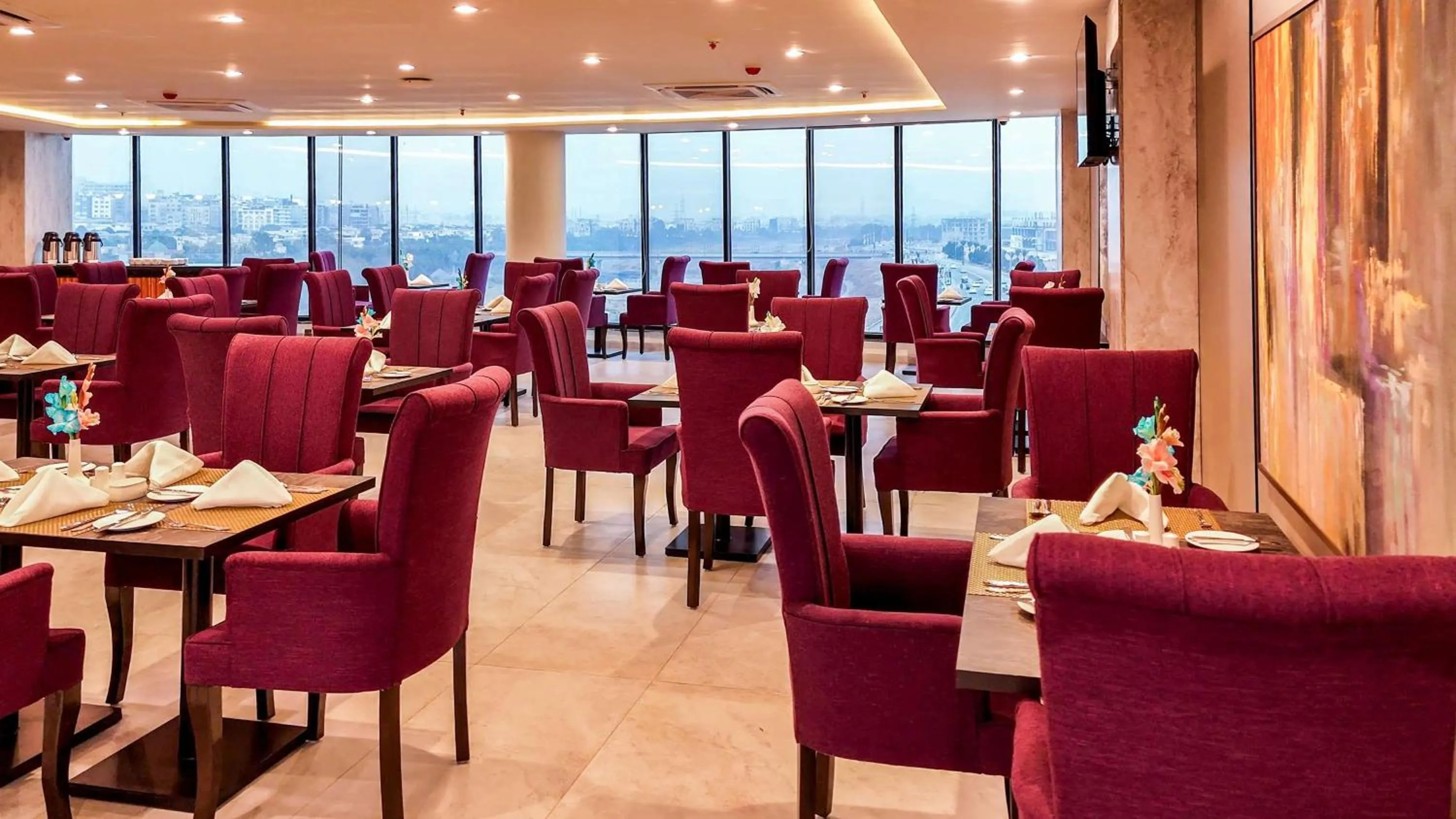 Restaurant/places to eat in Best Western Hotel Rawalpindi Central