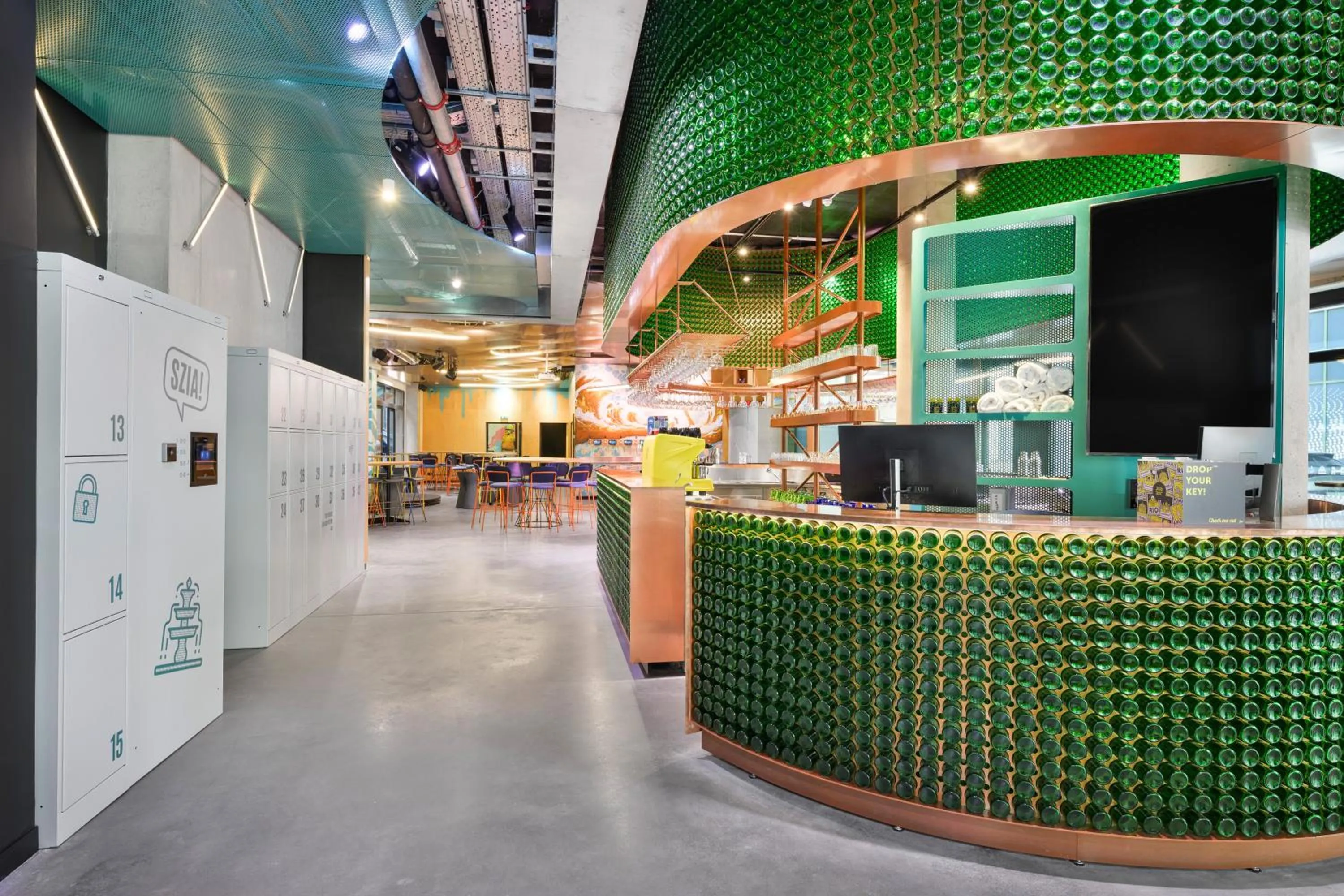 Lounge or bar in JO&JOE Budapest