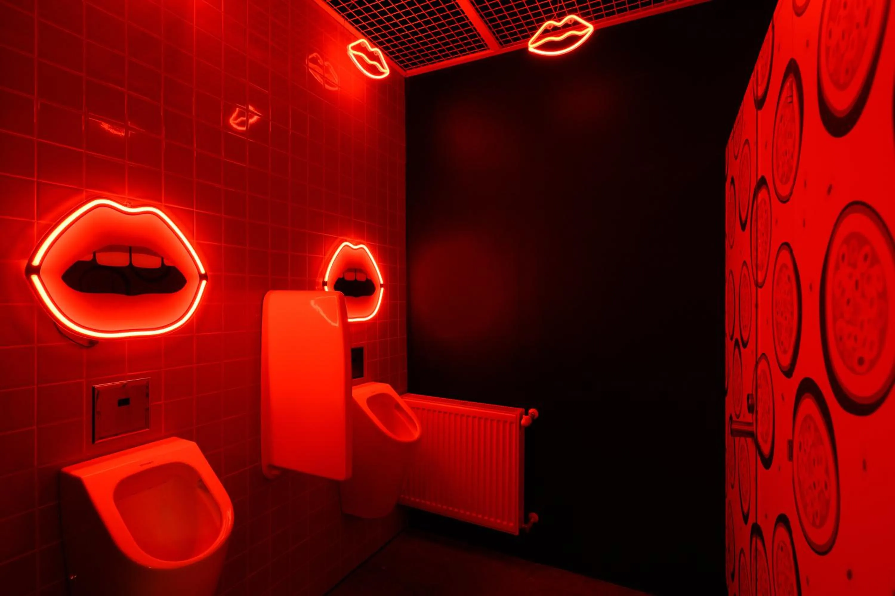 Toilet in JO&JOE Budapest