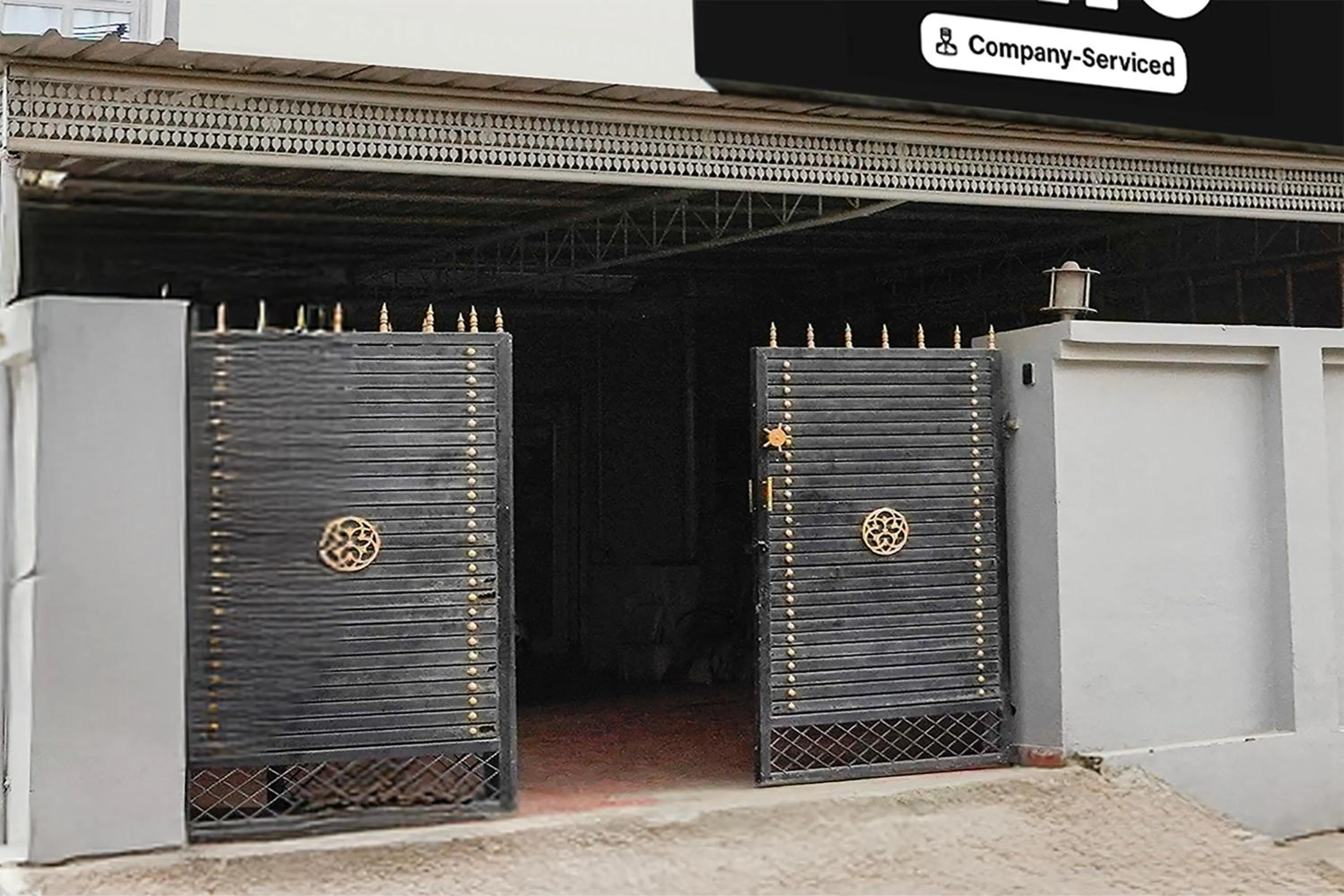 Facade/entrance in Super Hotel O Dehradun City Centre