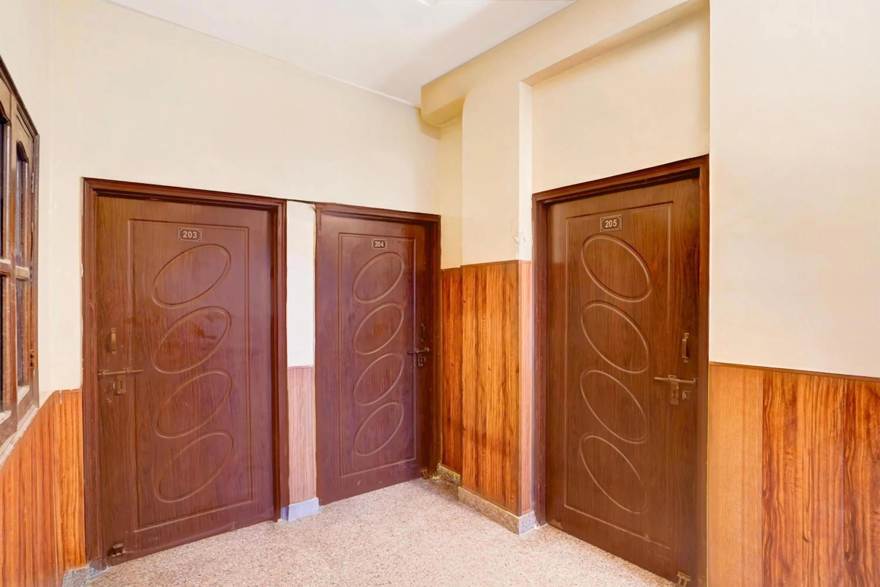 Lobby or reception in Super Hotel O Dehradun City Centre