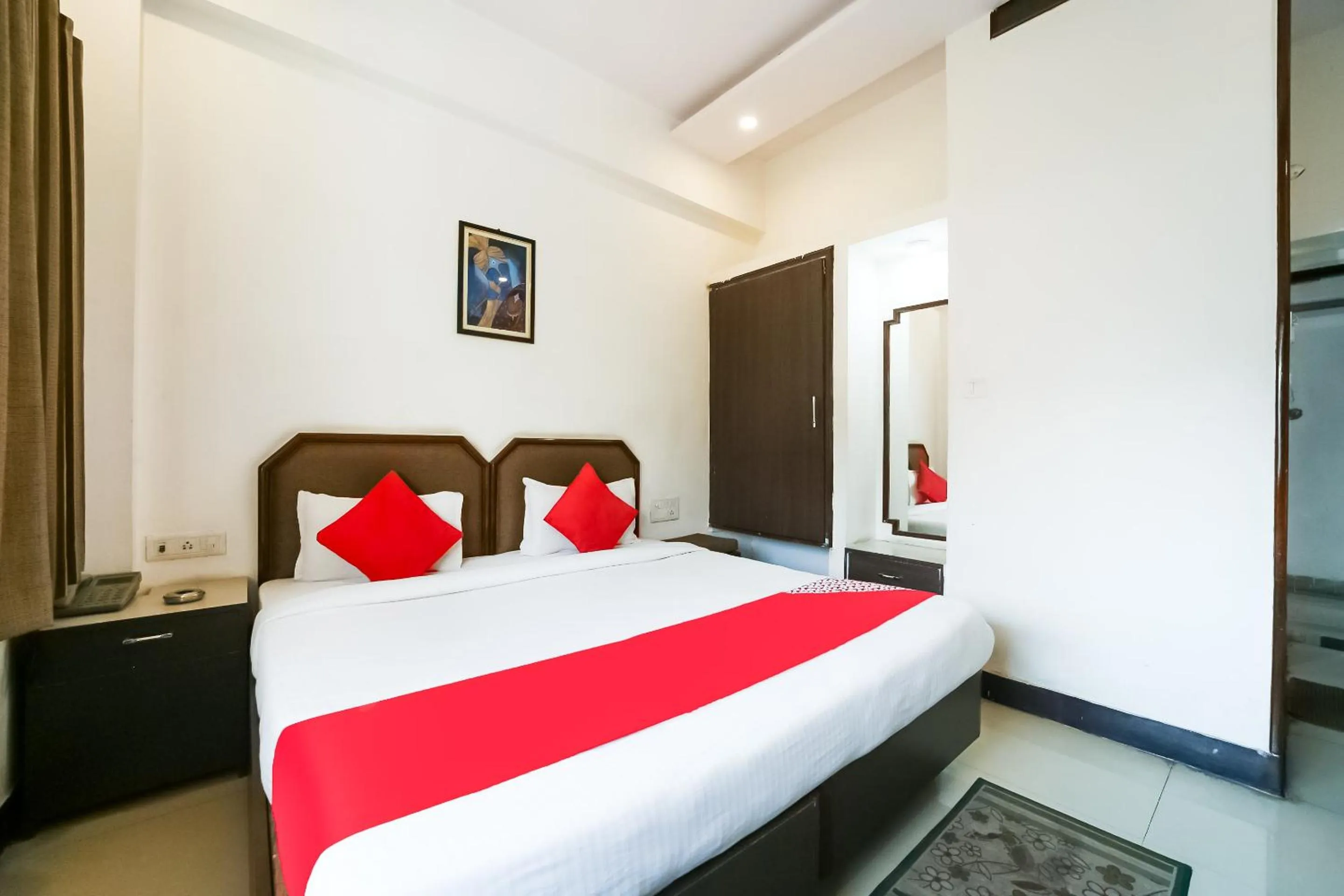 Bedroom, Bed in Hotel Utsav