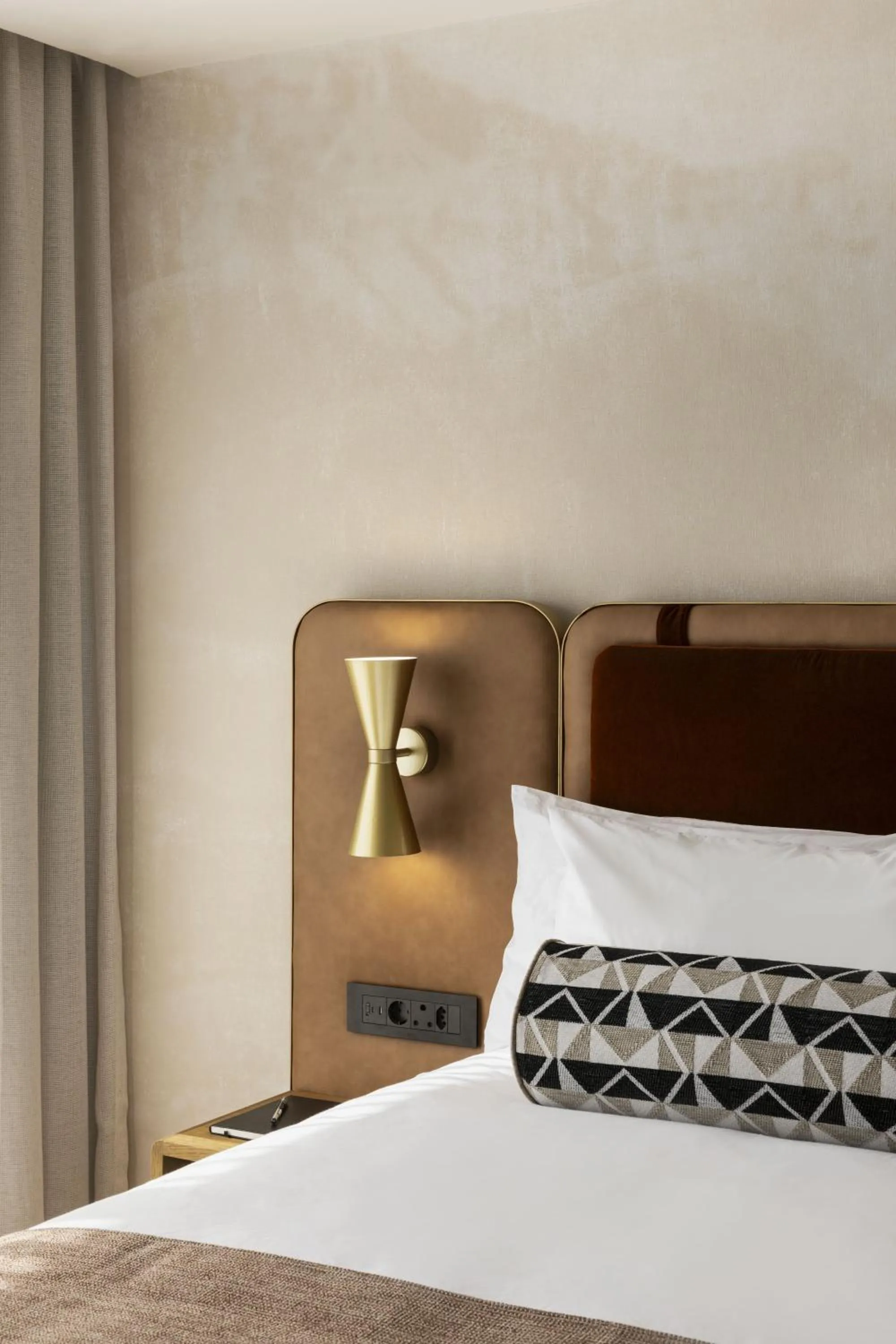 Bed in Mpilo Boutique Hotel