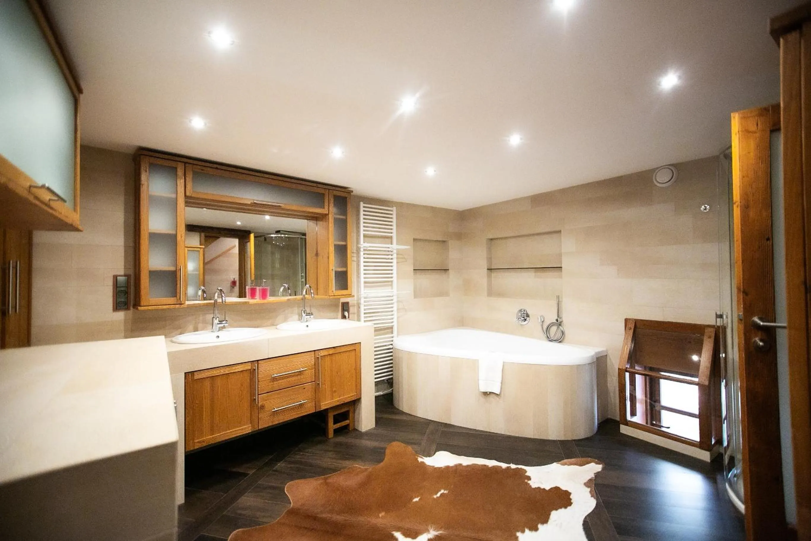 Bathroom in Mill Apartments