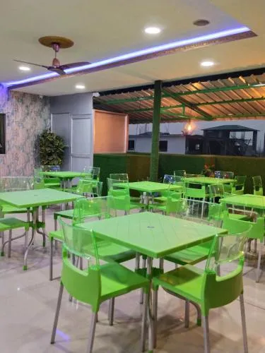 Hotel Pariwar Mahal