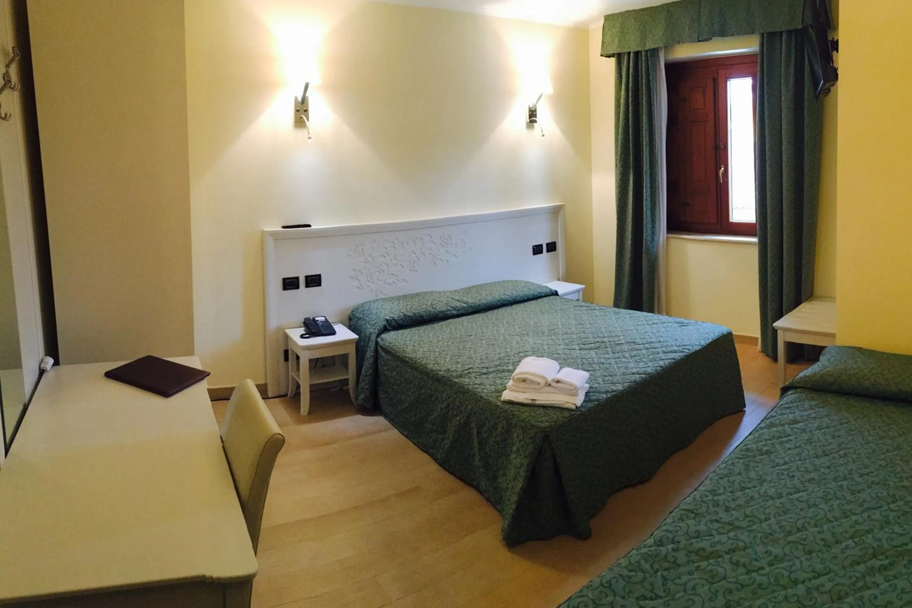 Photo of the whole room, Bed in Hotel San Berardo