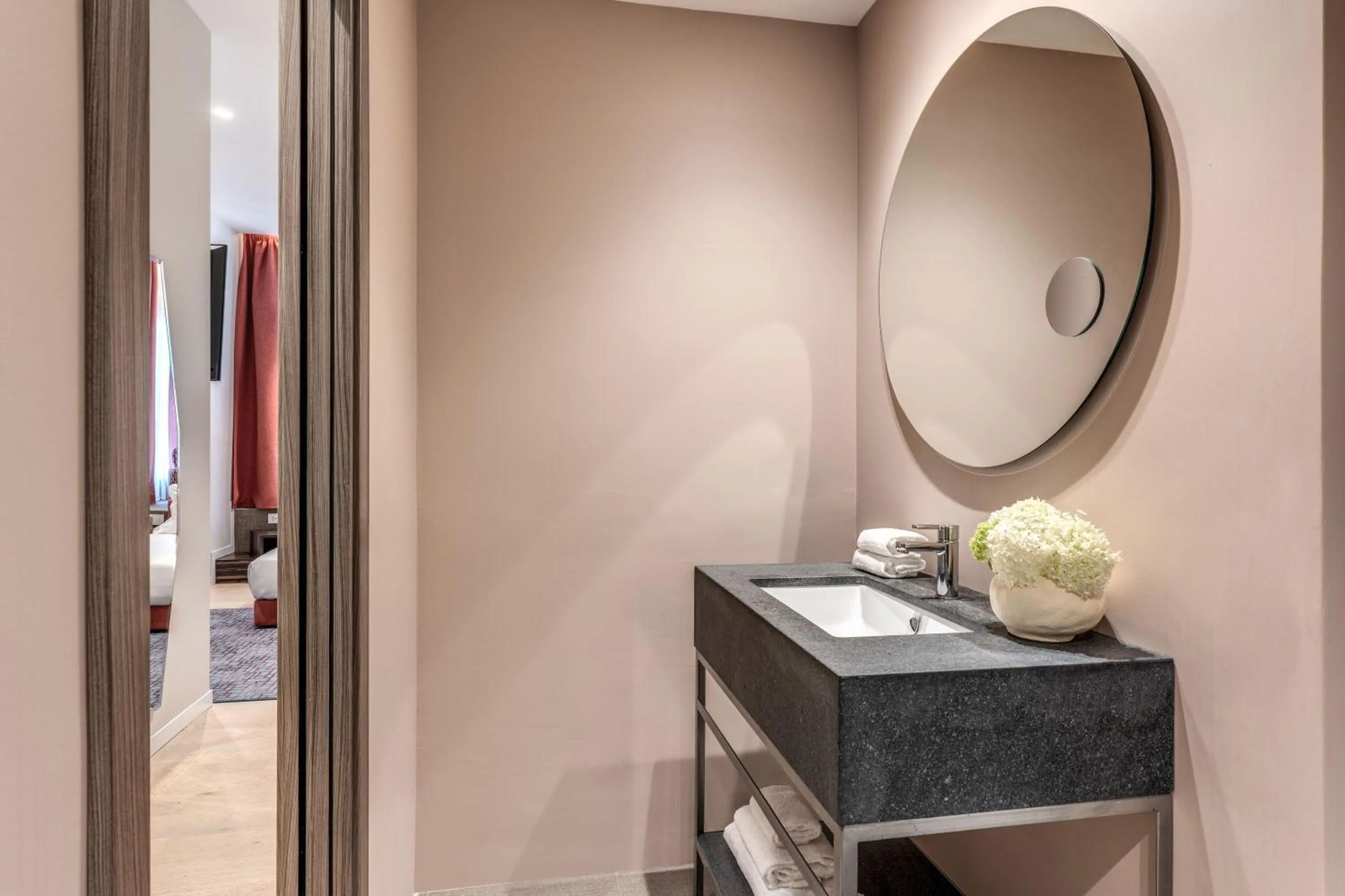 Bathroom in Parioli Cube Hotel