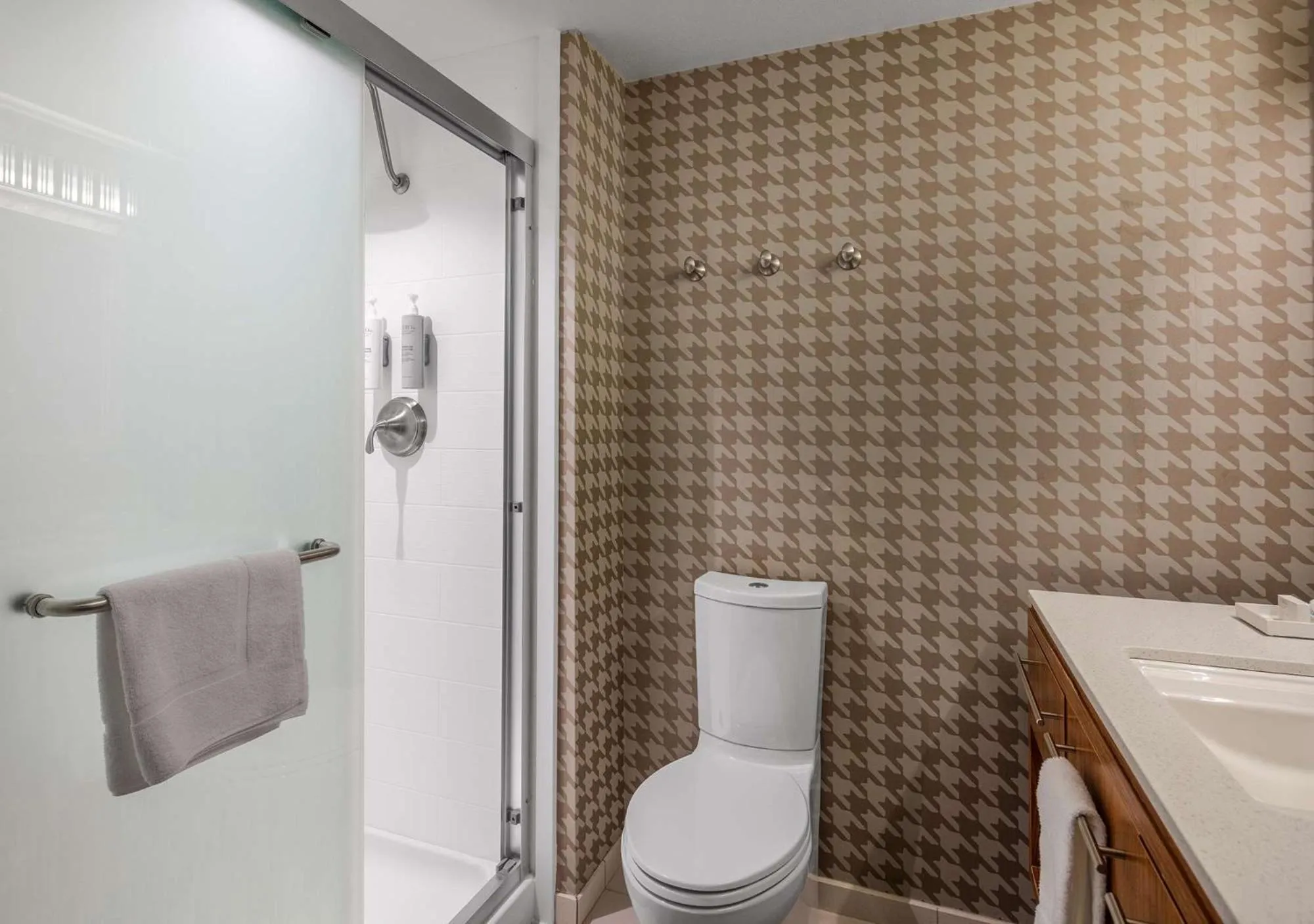 Bathroom in Home2 Suites by Hilton Little Rock West