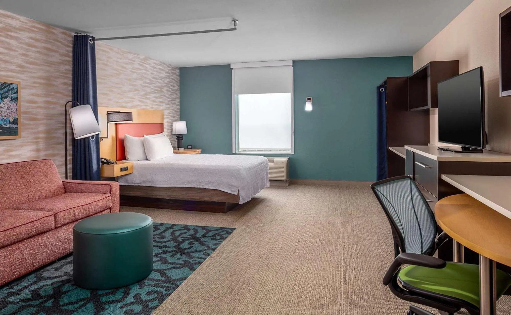 Living room, Bed in Home2 Suites by Hilton Little Rock West