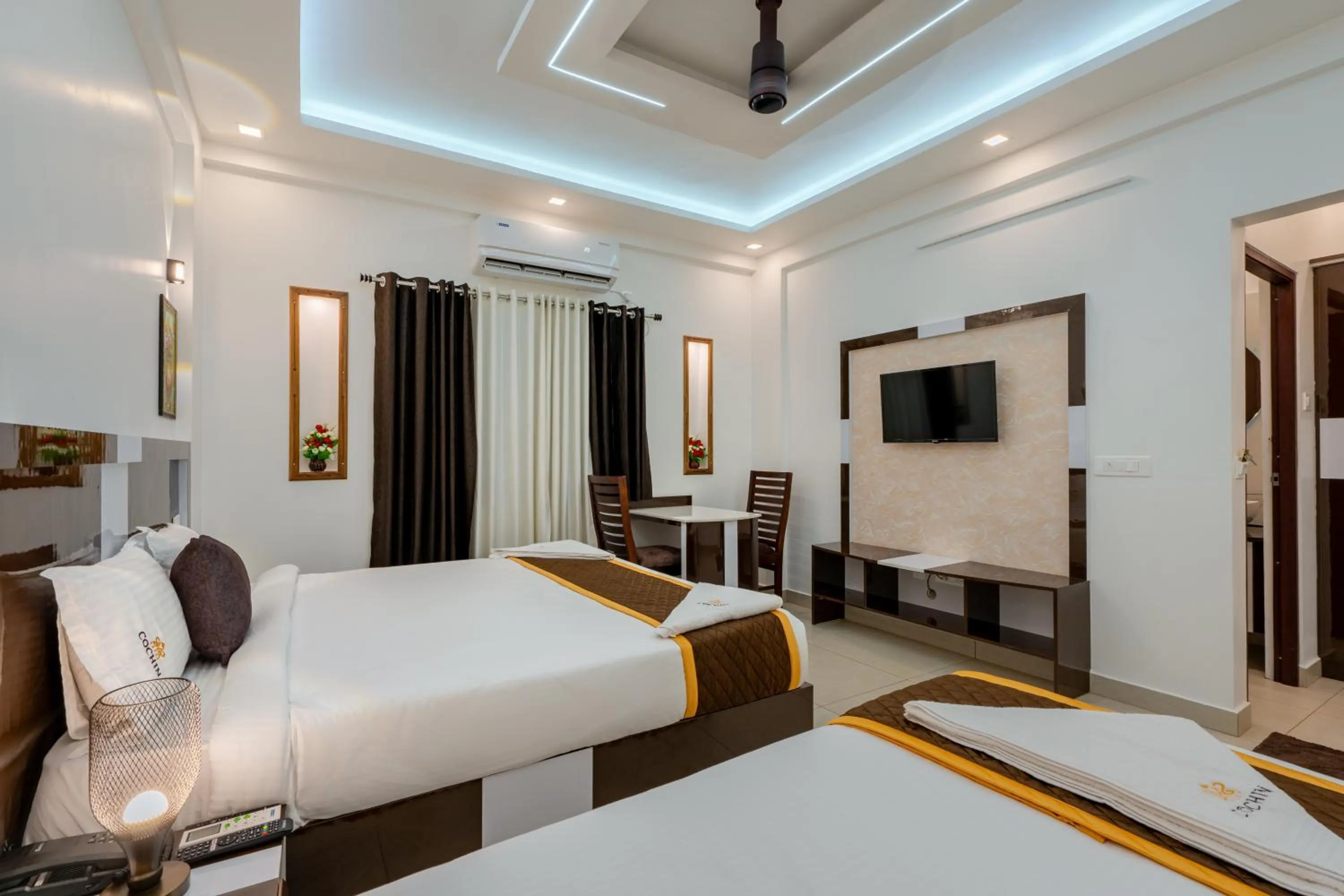 Bed in Cochin Airport Hotel