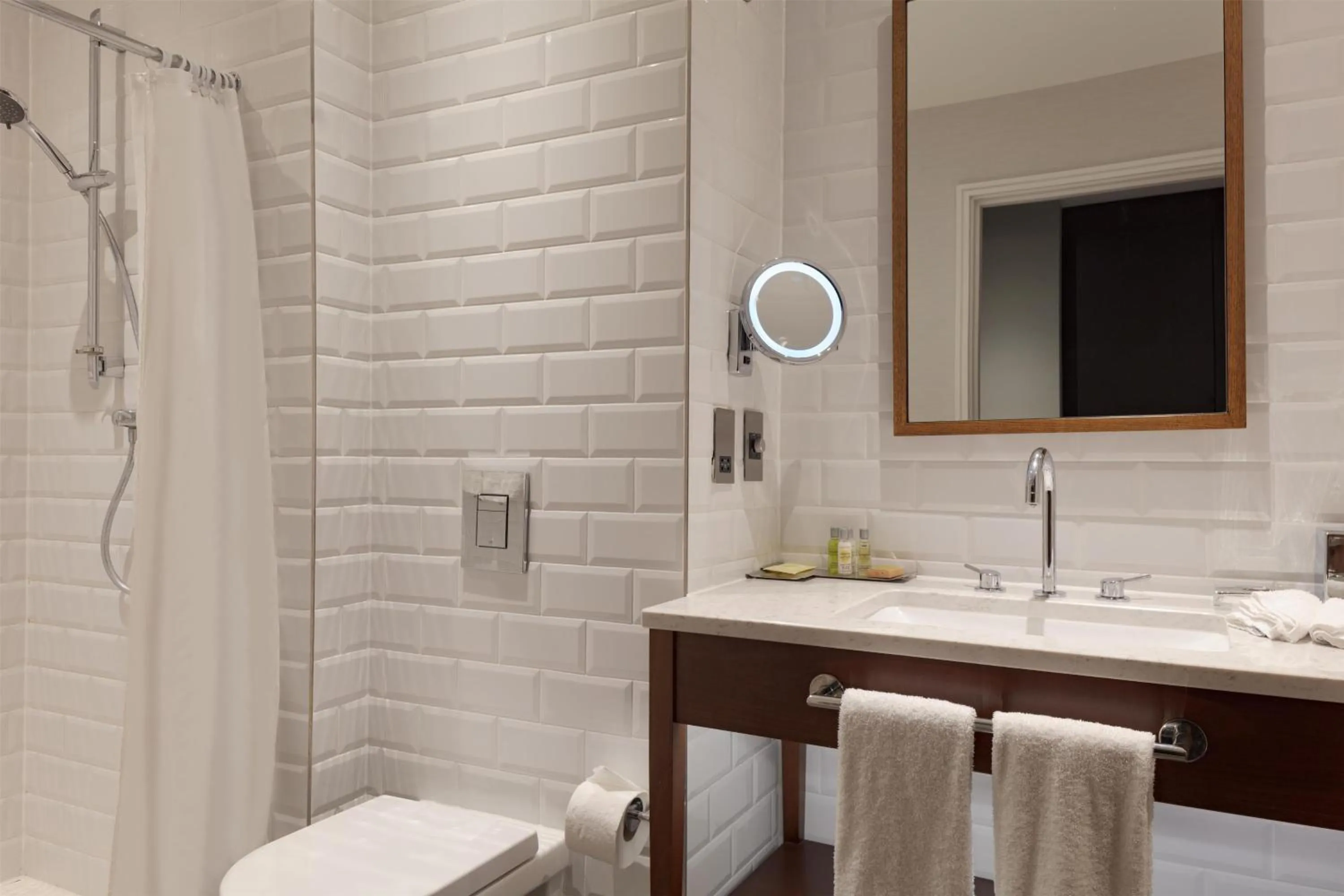 Bathroom in Hilton Southampton - Utilita Bowl