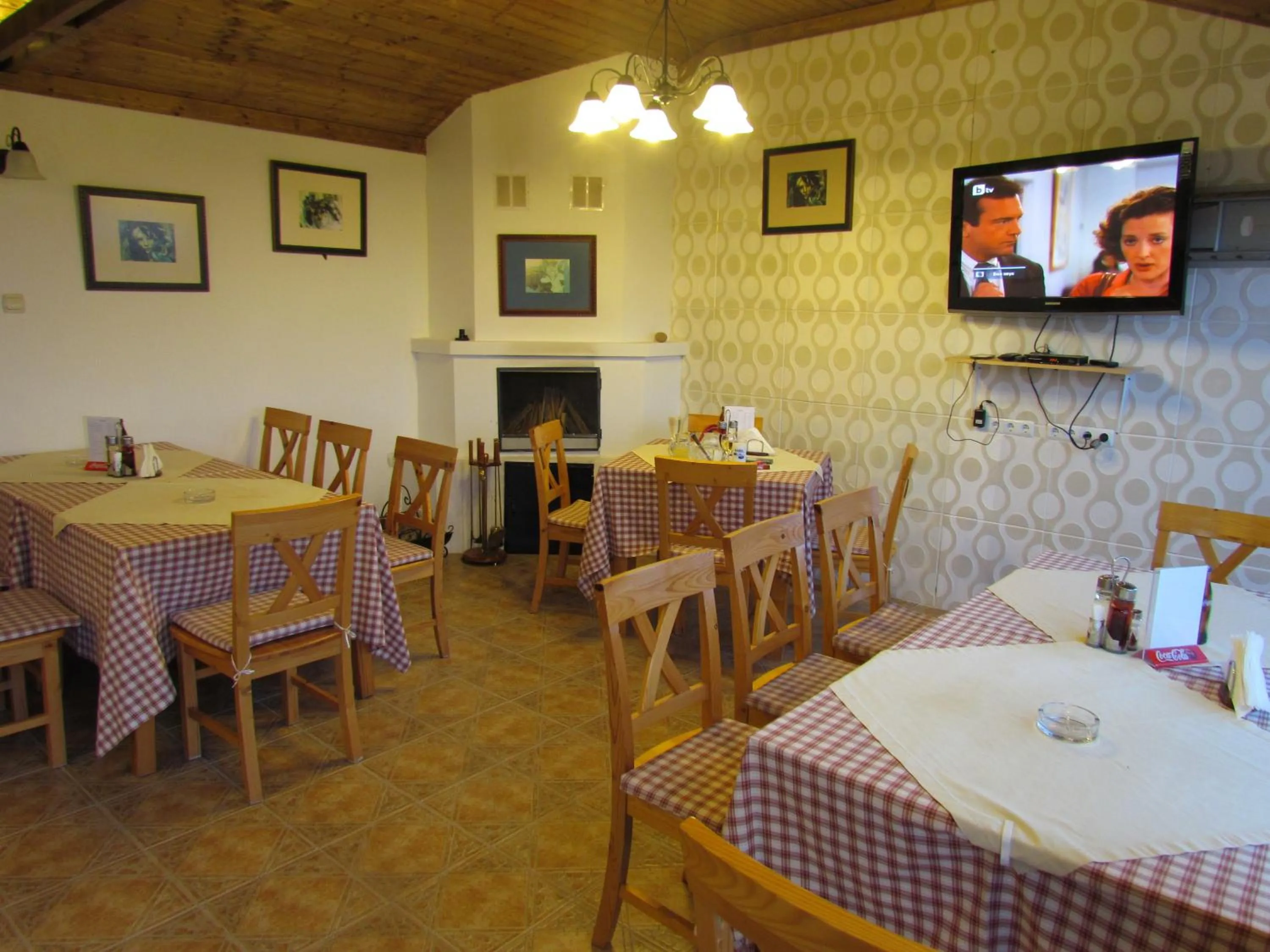 Restaurant/places to eat in Villas and Bungalows Panorama