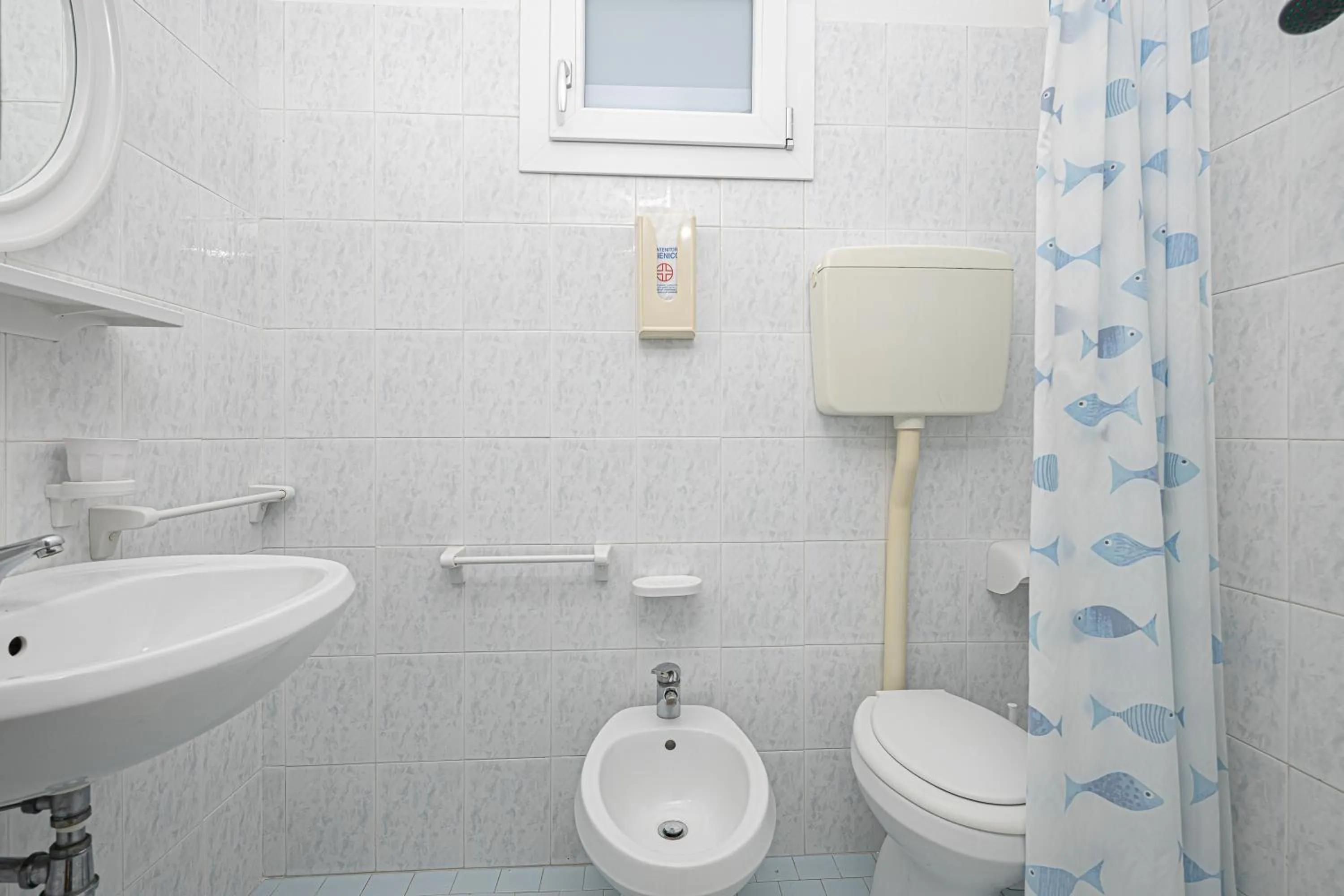 Shower in Hotel Luca