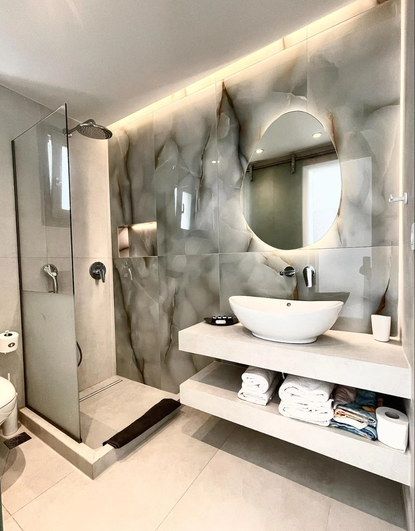 Toilet in Lilly Residence-All Sea View Suites, Adults Only