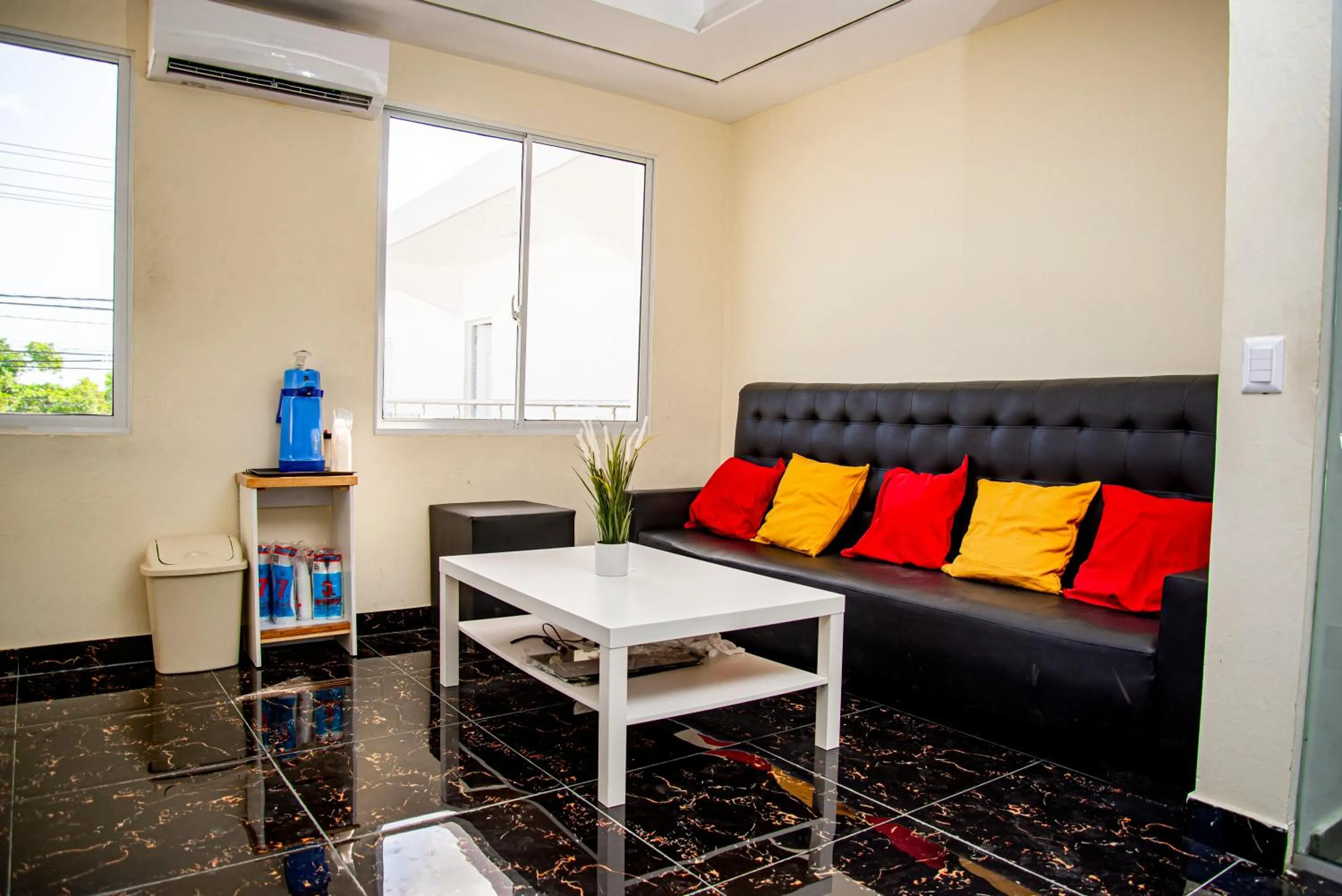 Living room in Hotel J&M