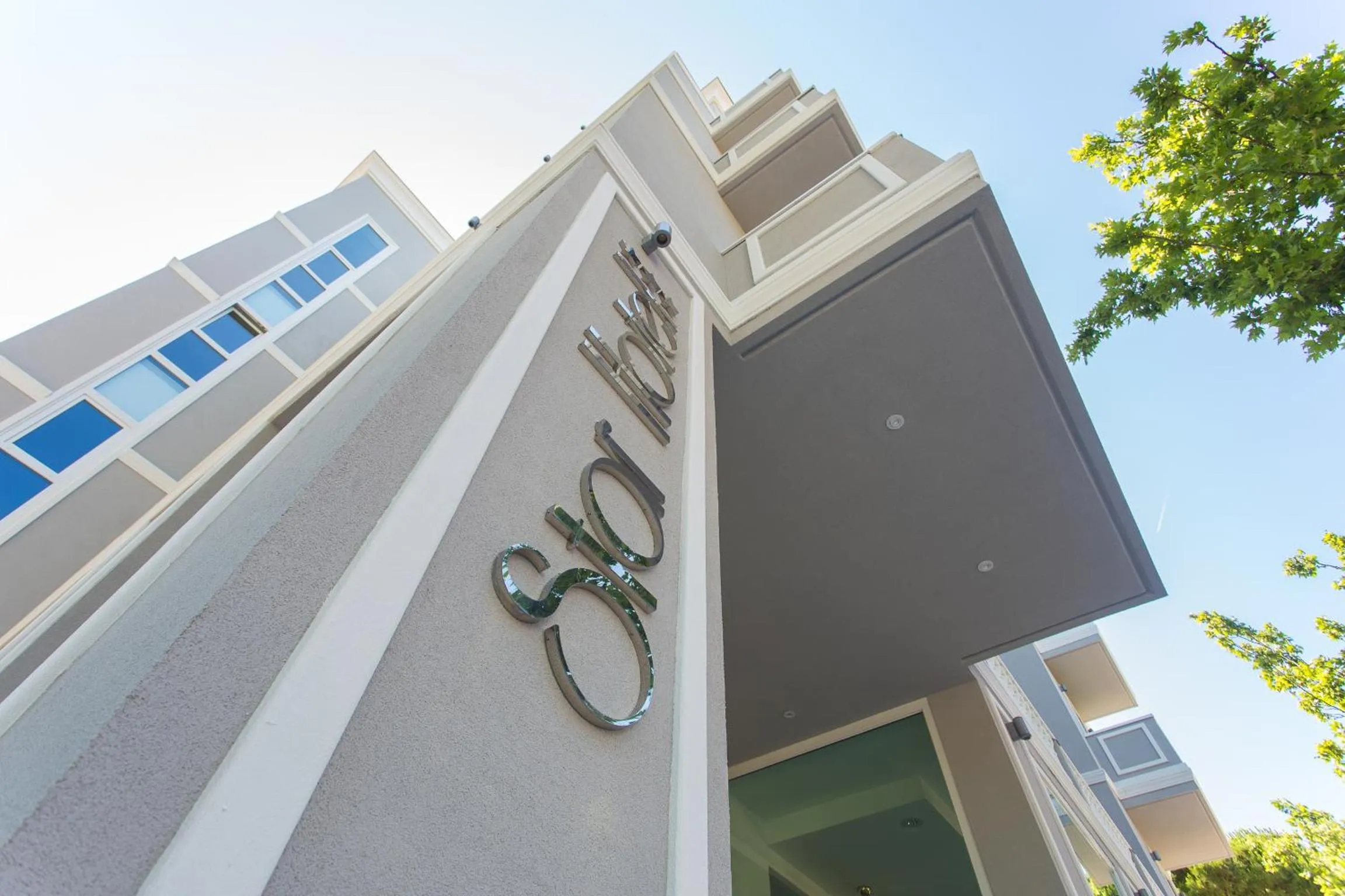 Property building in Hotel Star