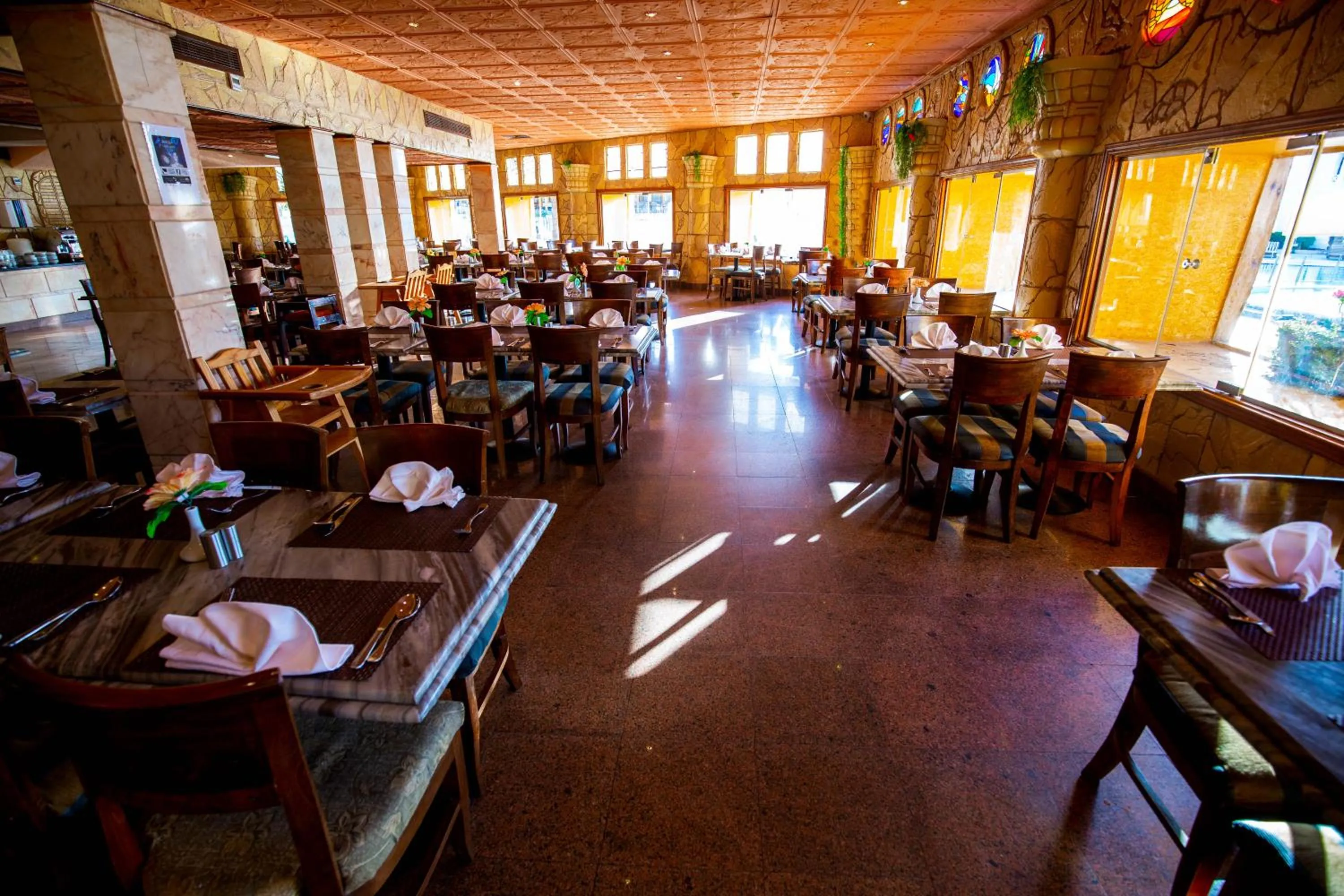 Restaurant/places to eat in Happy Life Village Dahab